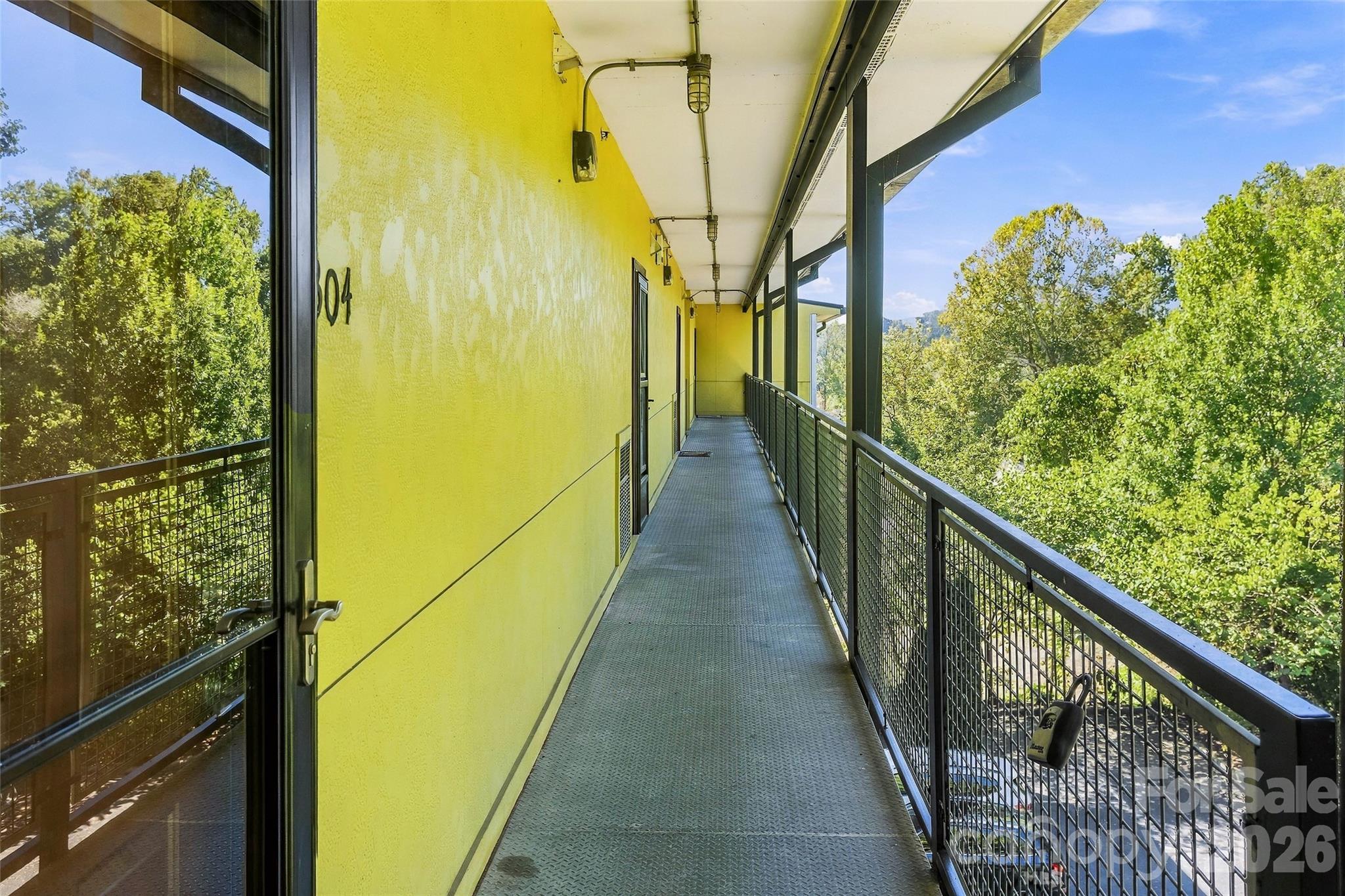 Condominium at 125 Clingman Avenue, Asheville, photo 31 of 36
