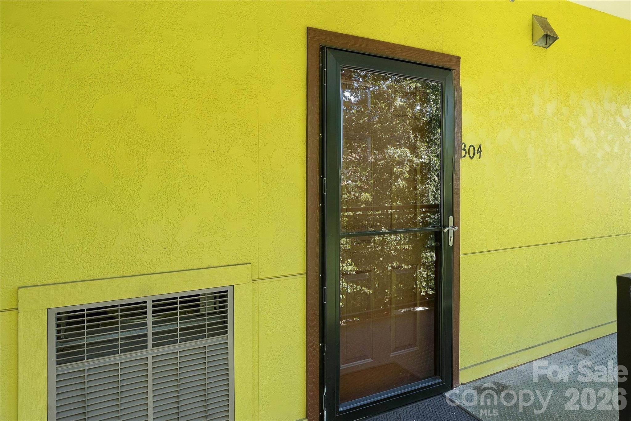 Condominium at 125 Clingman Avenue, Asheville, photo 32 of 36