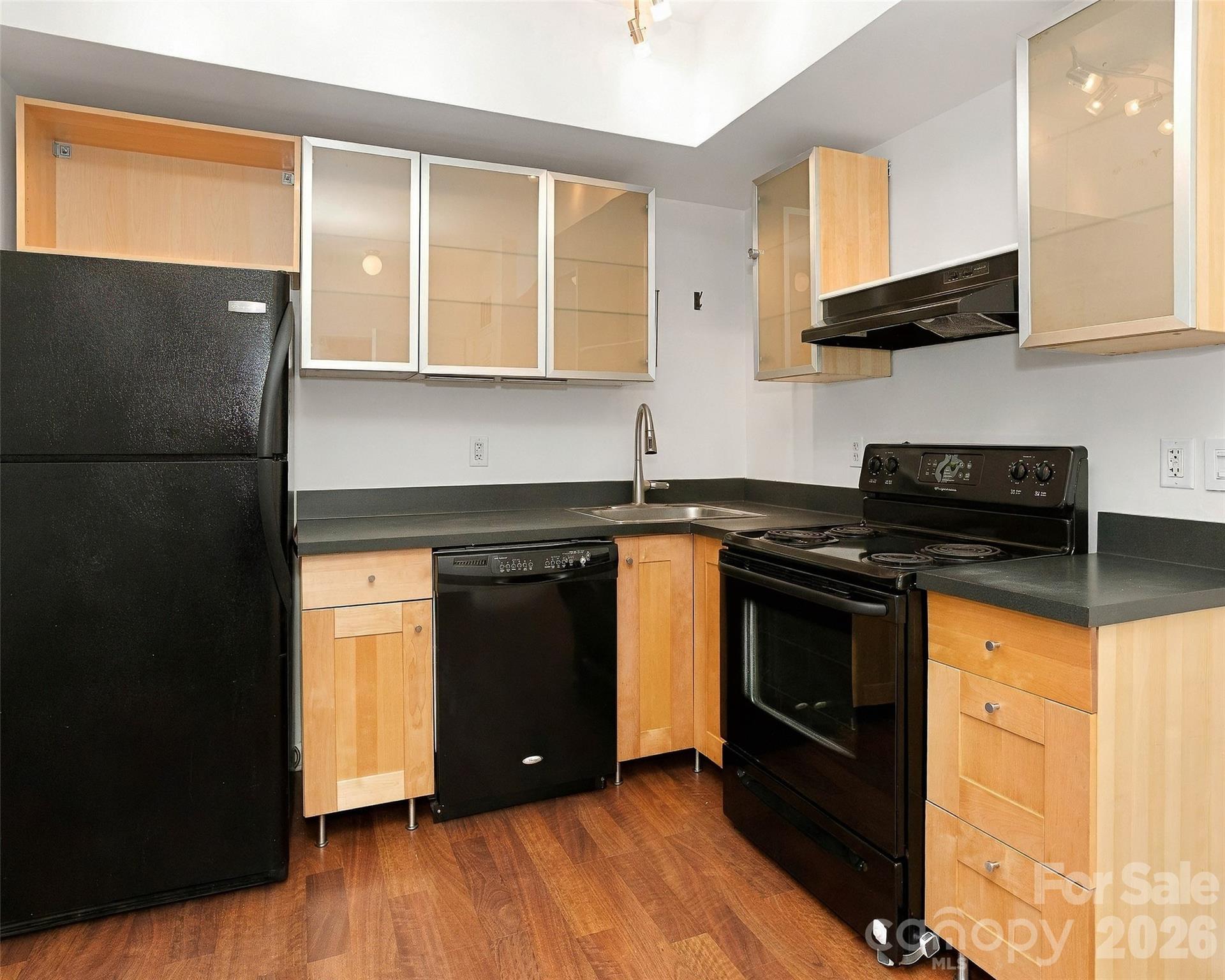 Condominium at 125 Clingman Avenue, Asheville, photo 9 of 36