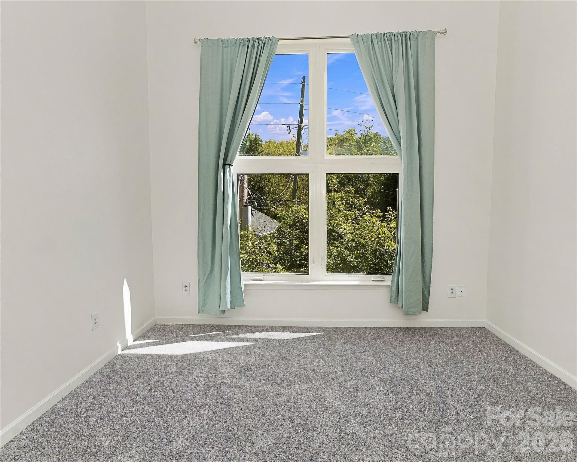 Condominium at 125 Clingman Avenue, Asheville, photo 12 of 36
