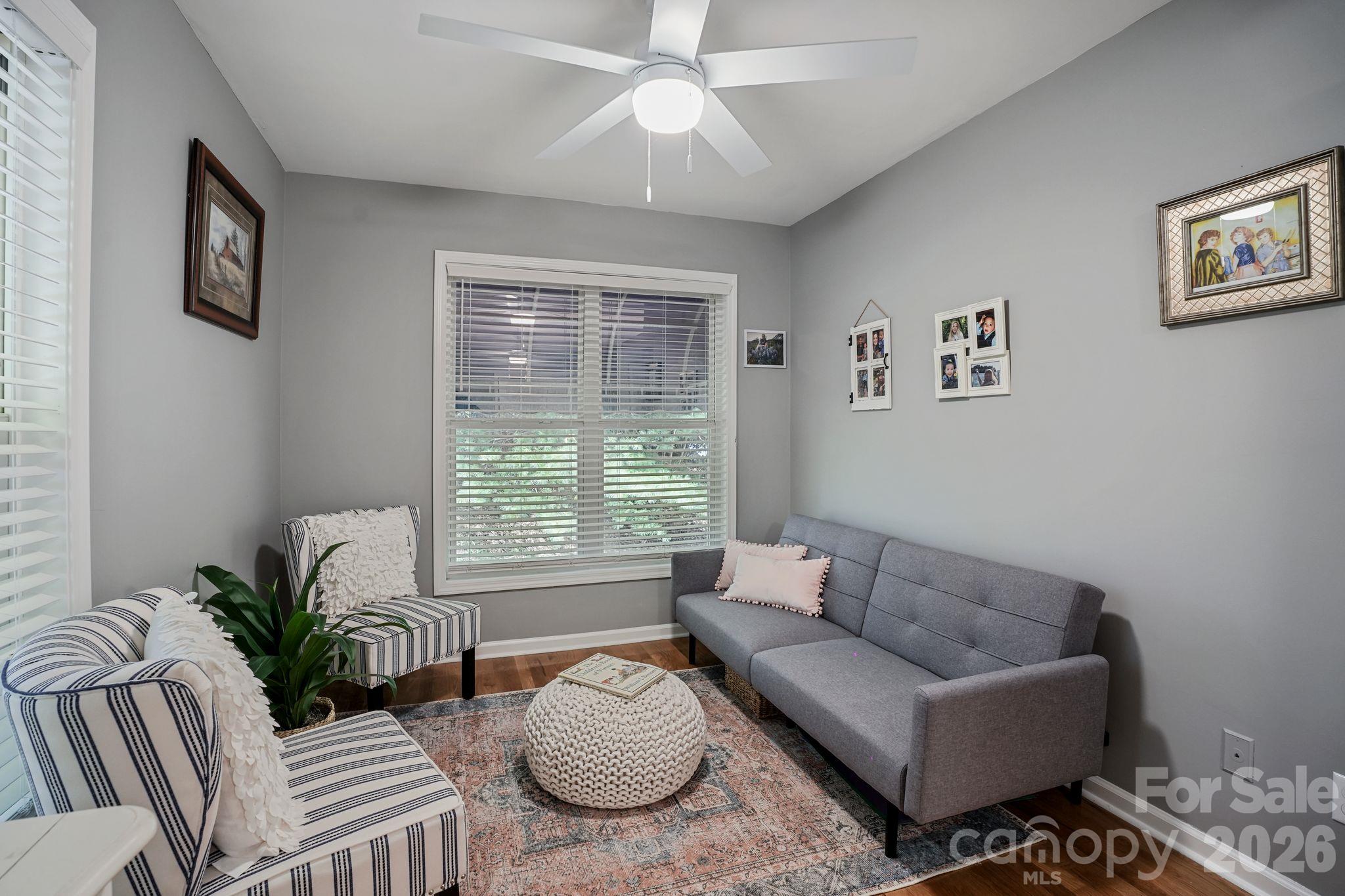 Single Family Residence at 2250 Mallard Cove Drive, Nebo, photo 12 of 48