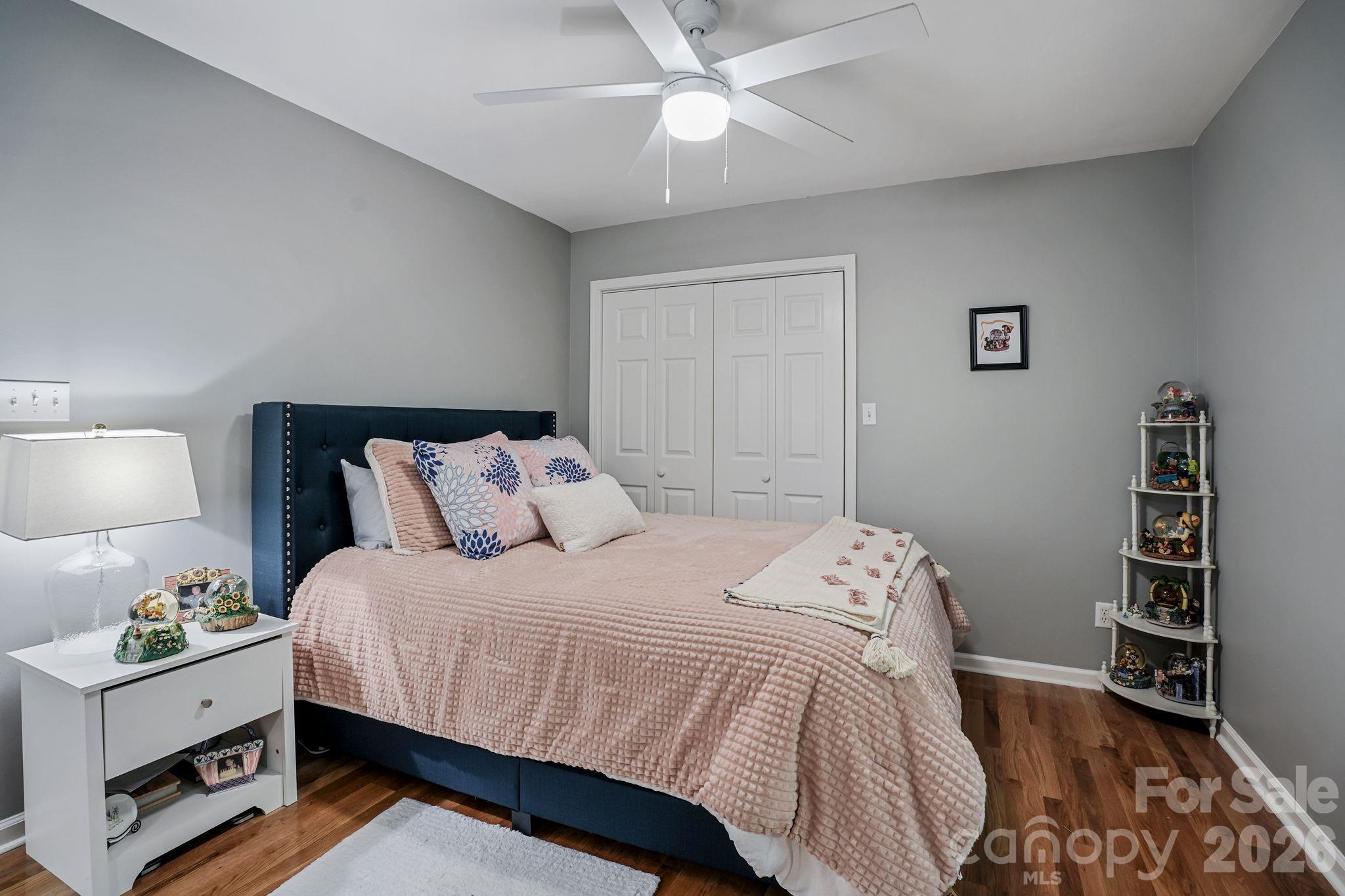 Single Family Residence at 2250 Mallard Cove Drive, Nebo, photo 14 of 48