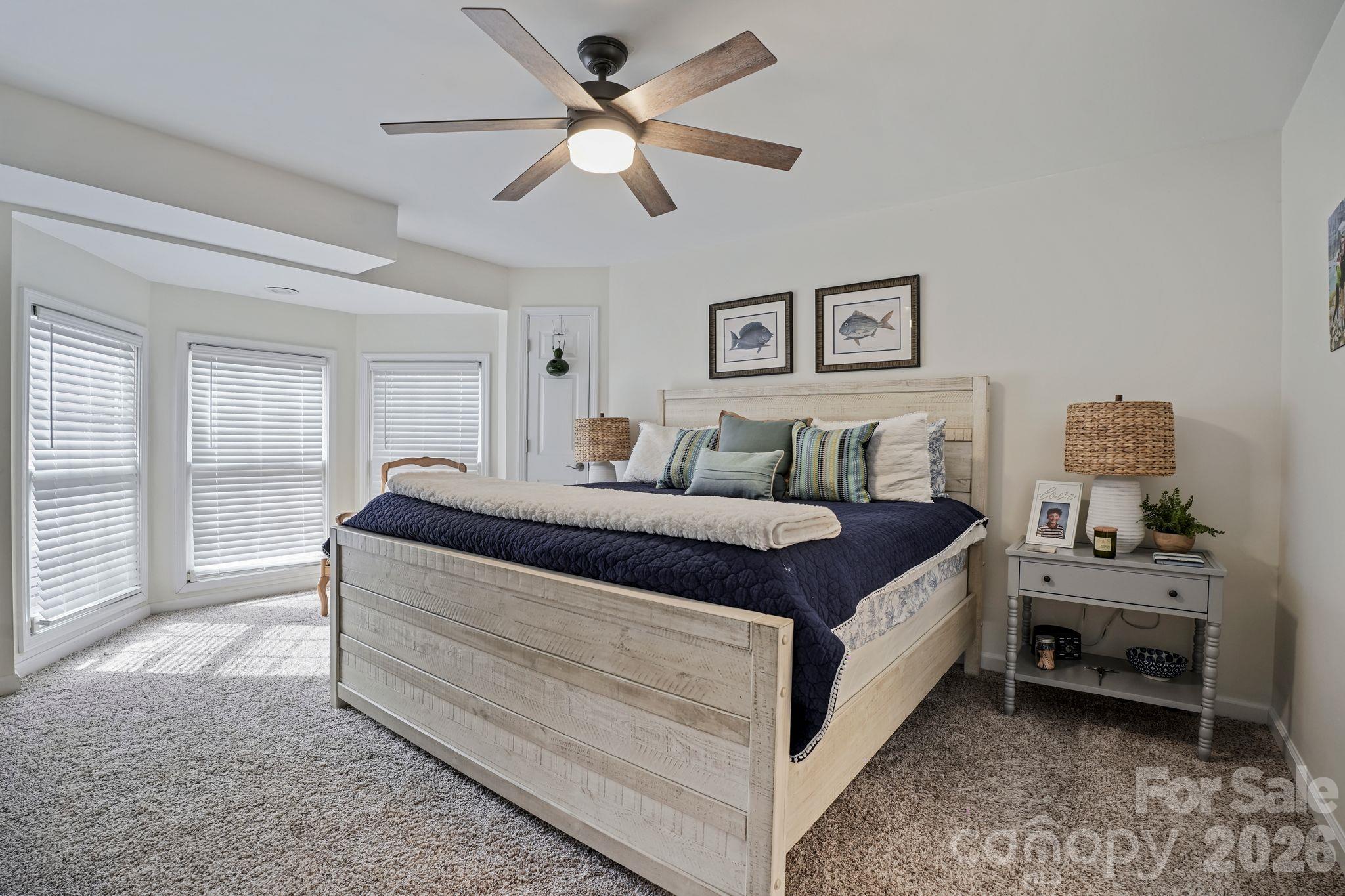 Single Family Residence at 2250 Mallard Cove Drive, Nebo, photo 25 of 48