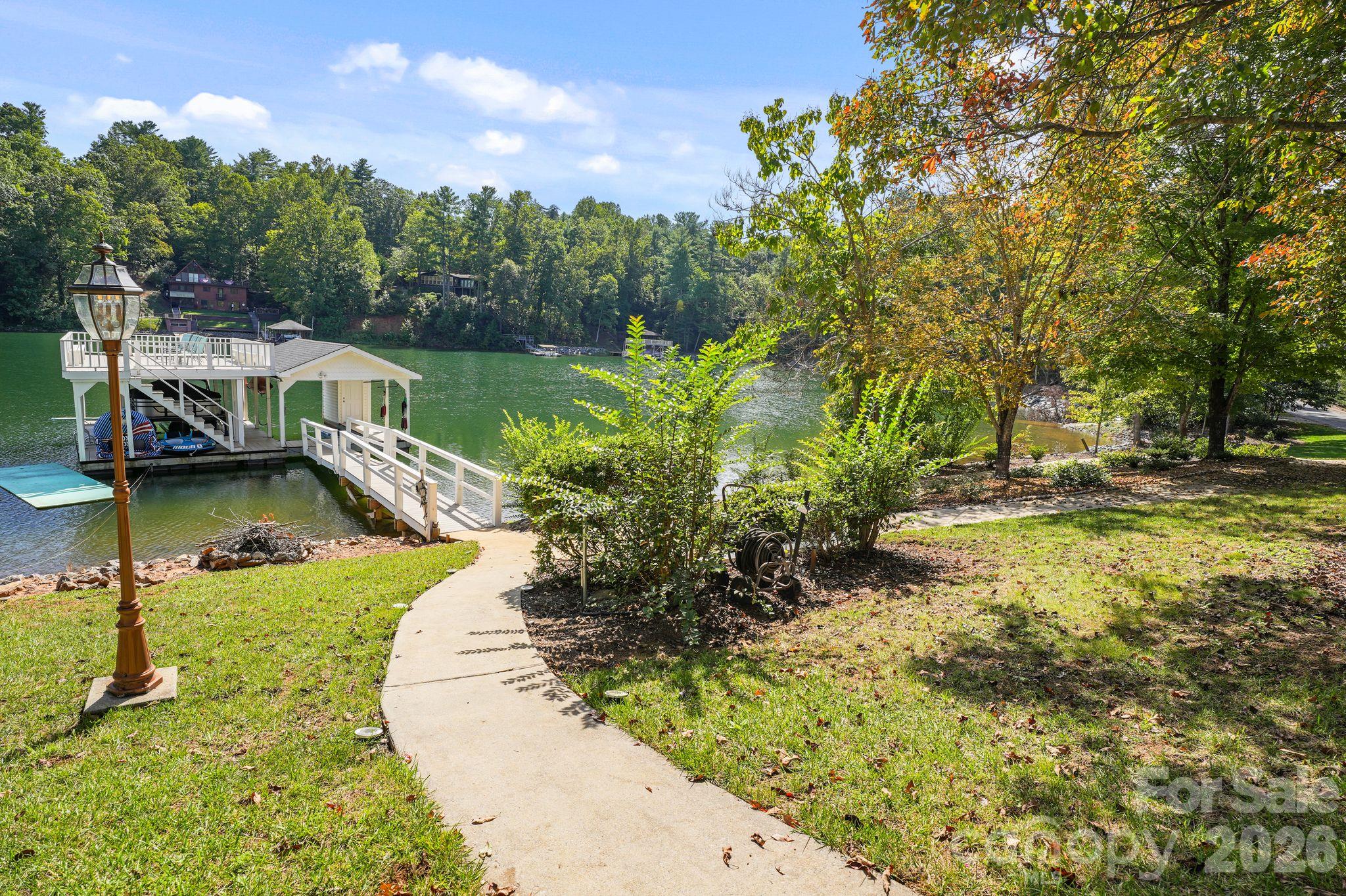 Single Family Residence at 2250 Mallard Cove Drive, Nebo, photo 38 of 48