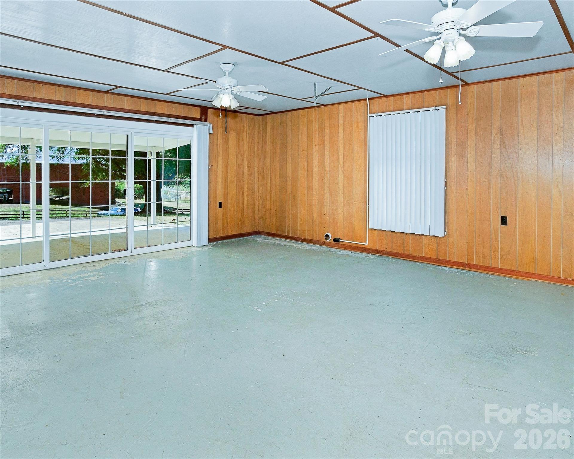 Single Family Residence at 5810 Us 23 Highway, Mars Hill, photo 20 of 47