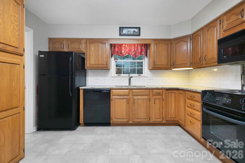 Kitchen - 239 Three Mile Knob Road, Pisgah Forest