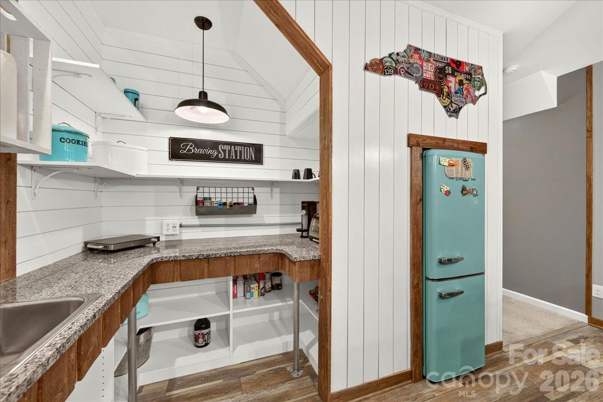 Kitchenette in basement with SMEG FRIG - 3093 Hartson Pointe Drive, Fort Mill