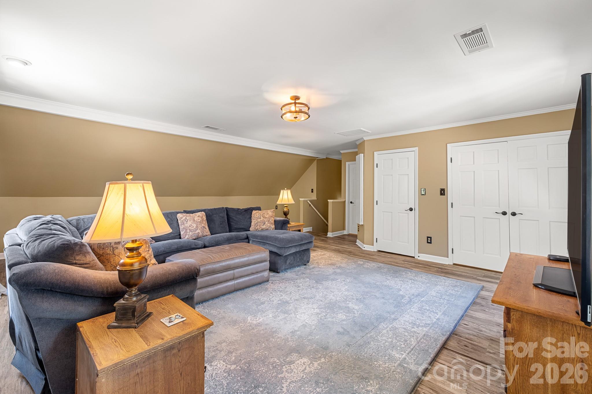 Single Family Residence at 1006 Chelsea Place, Matthews, photo 27 of 46