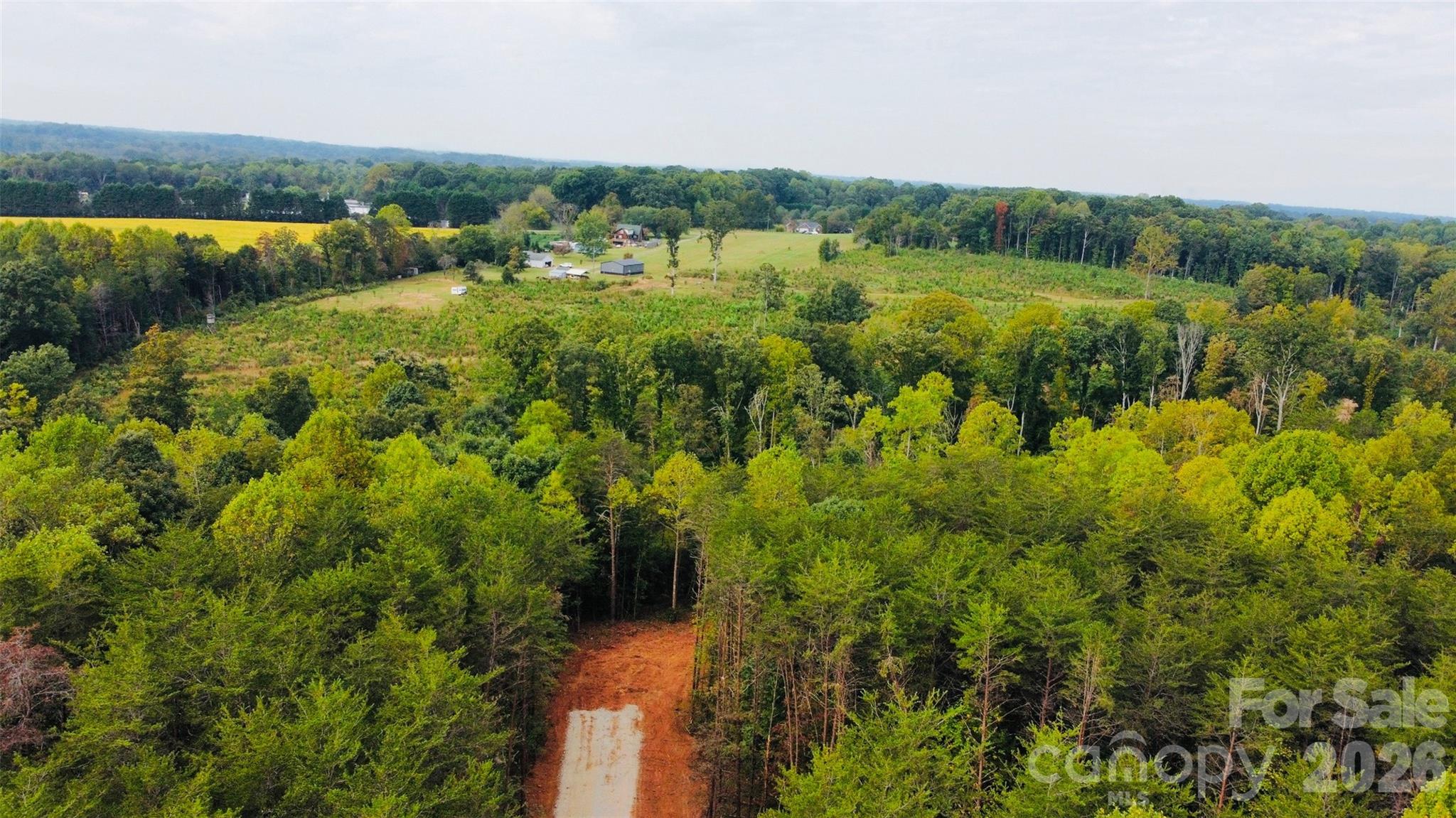 Privacy but convenient Claremont location with easy access to Hickory, Newton, and surrounding area - 3542 Vilas Drive, Claremont