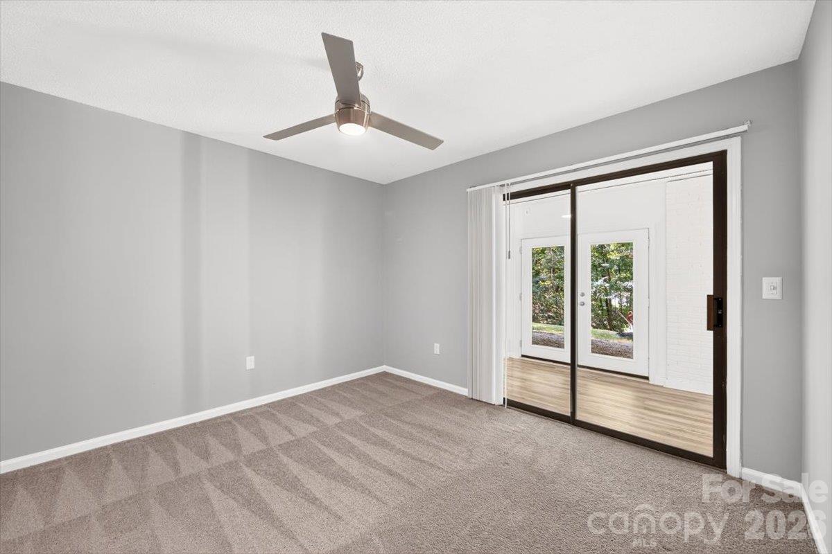 Single Family Residence at 16 Cove Creek Place SE, Concord, photo 30 of 47