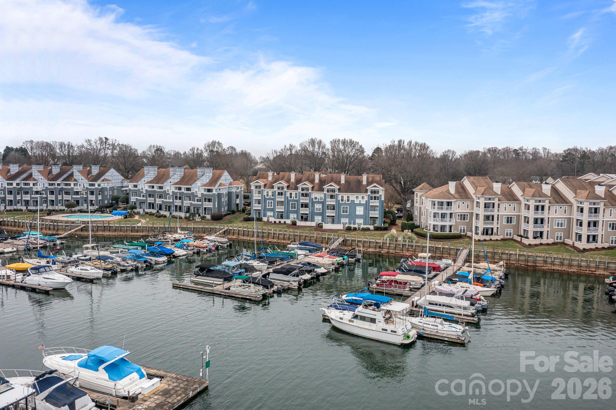 Condominium at 18669 Vineyard Point Lane, Cornelius, photo 2 of 22