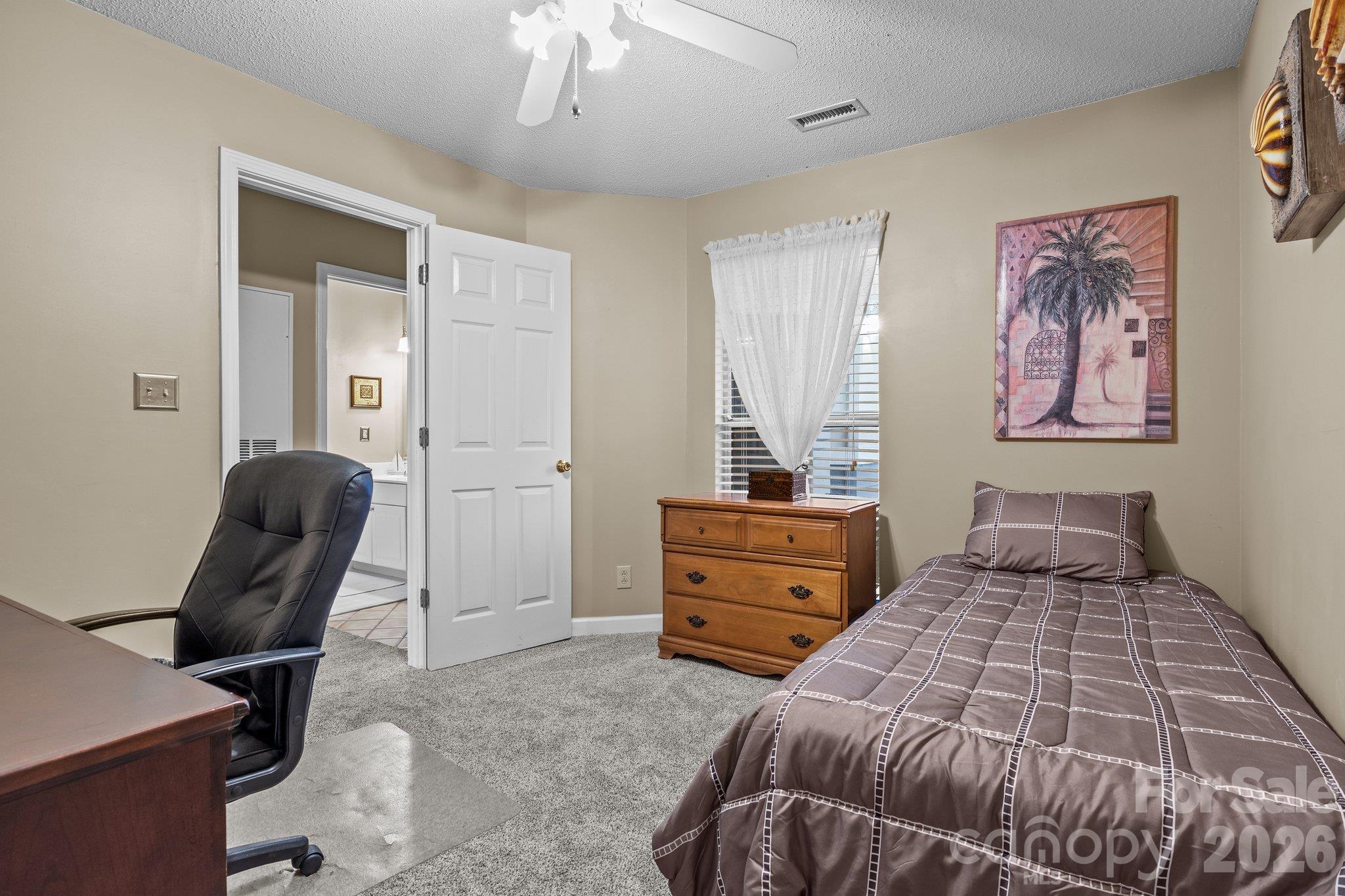 Condominium at 18669 Vineyard Point Lane, Cornelius, photo 19 of 22
