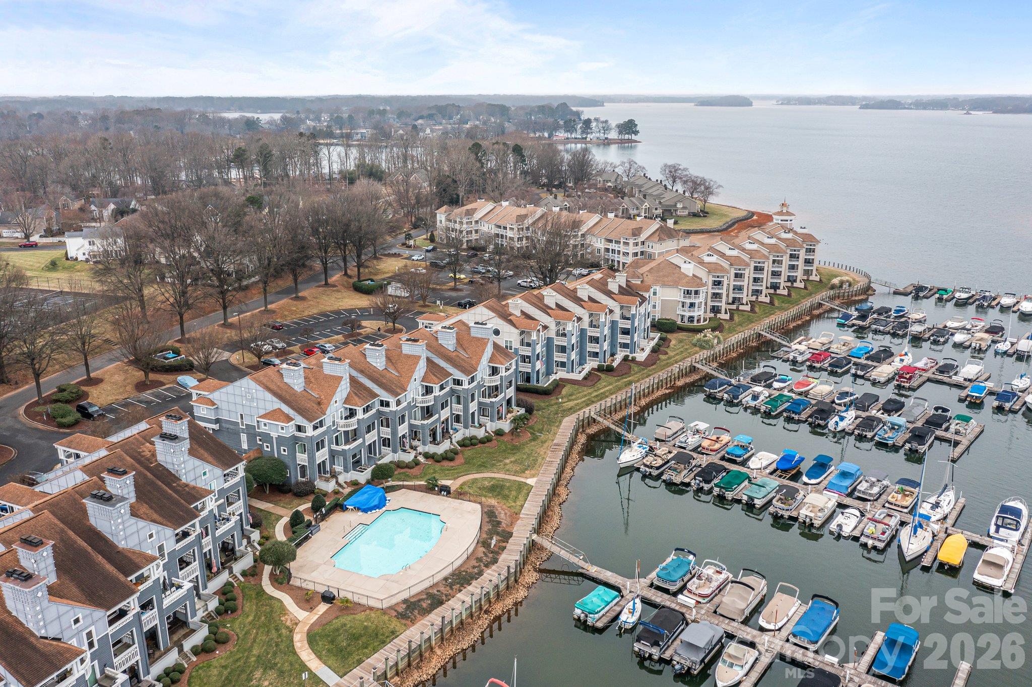 Condominium at 18669 Vineyard Point Lane, Cornelius, photo 22 of 22