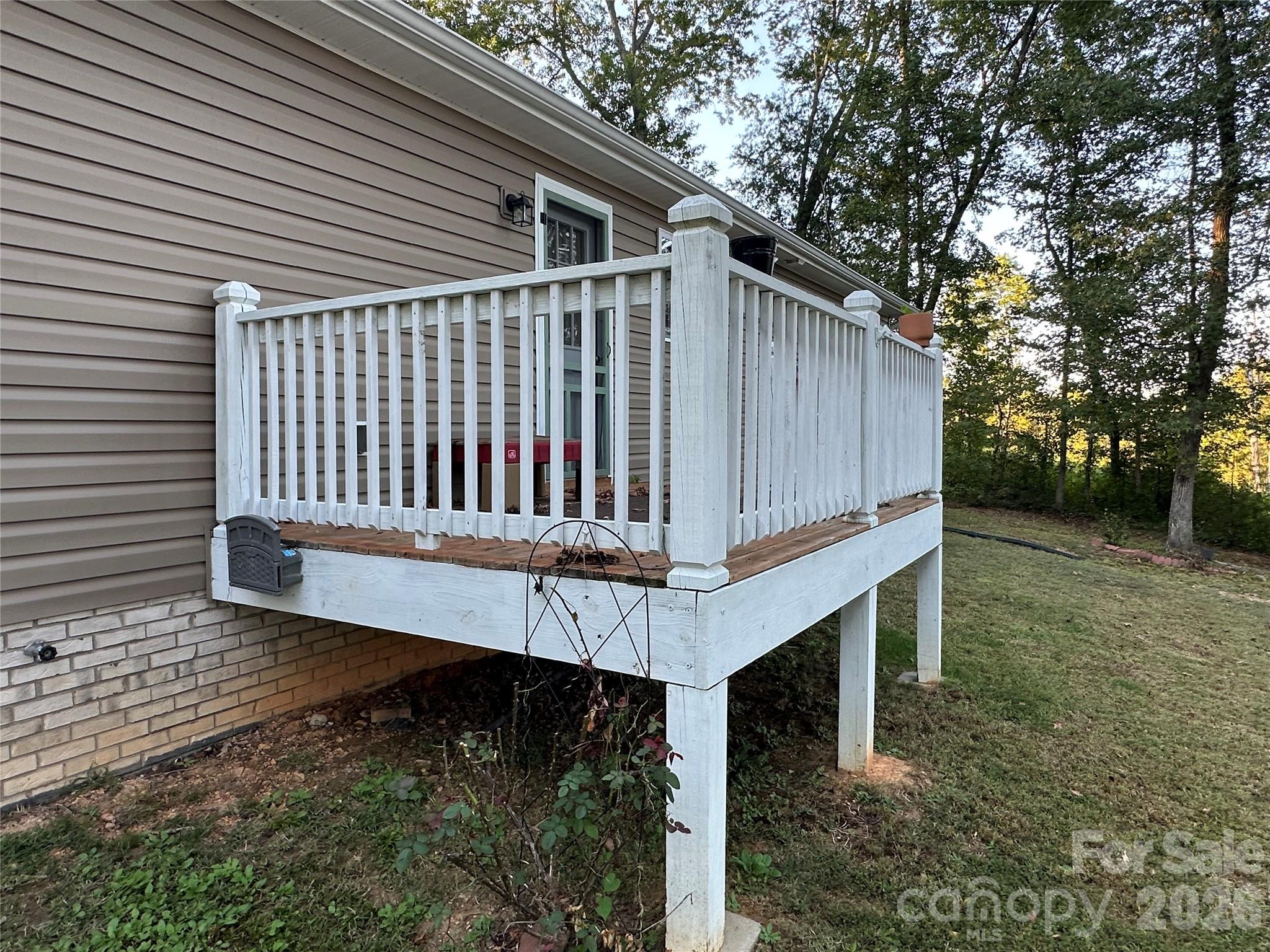 Single Family Residence at 177 Pinehaven Drive, New London, photo 31 of 44