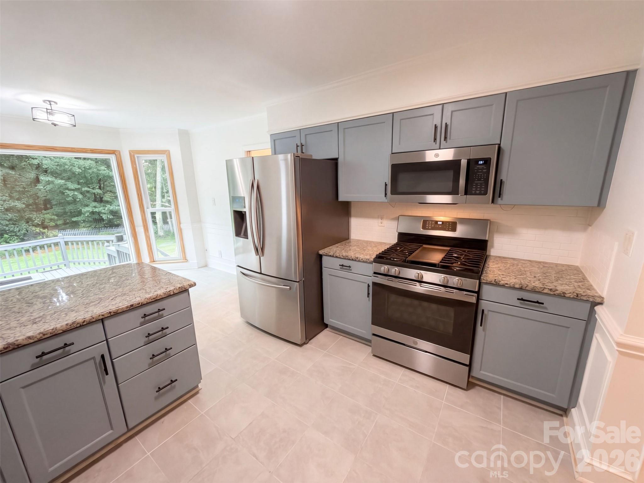 Single Family Residence at 4412 Lazy Drive, Charlotte, photo 7 of 45