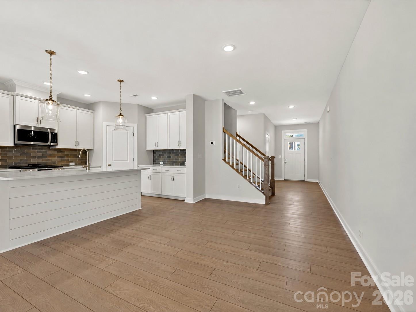 Townhouse at 11427 Prosperity Church Road, Huntersville, photo 3 of 18
