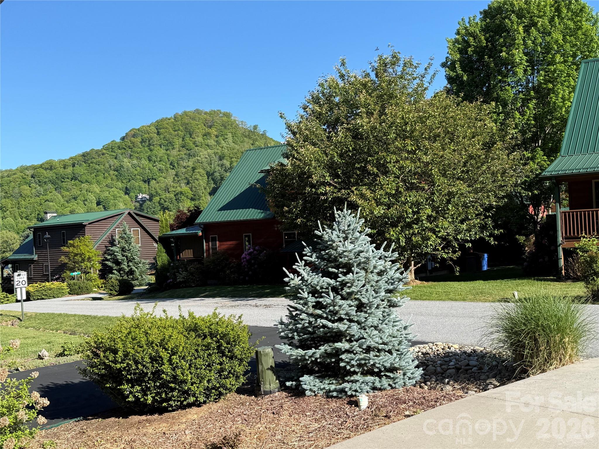 Views in the parking area - 589 Panoramic Loop, Maggie Valley