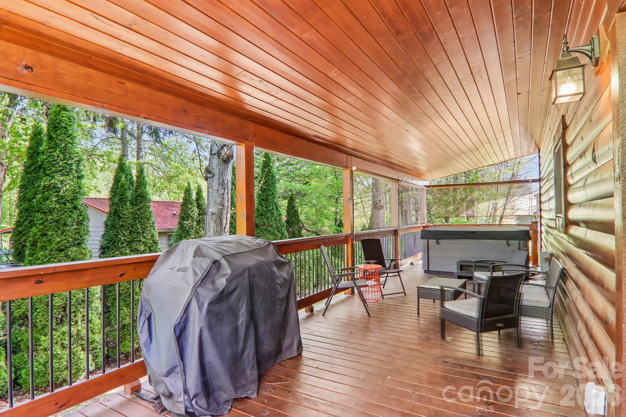 Hot tub and grill on the wide back deck - 589 Panoramic Loop, Maggie Valley