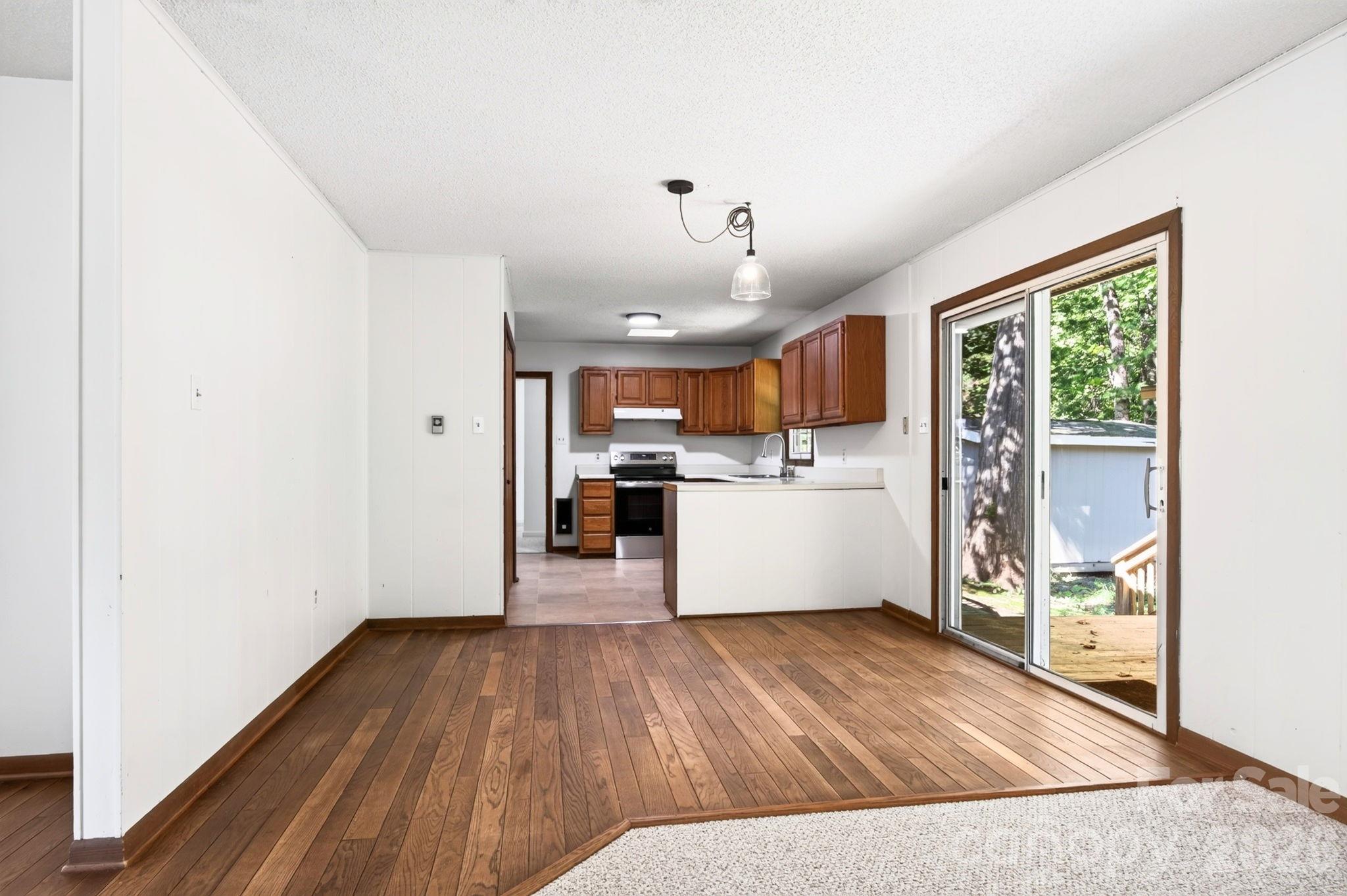 Dining Area - 340 Genesis Circle, Black Mountain