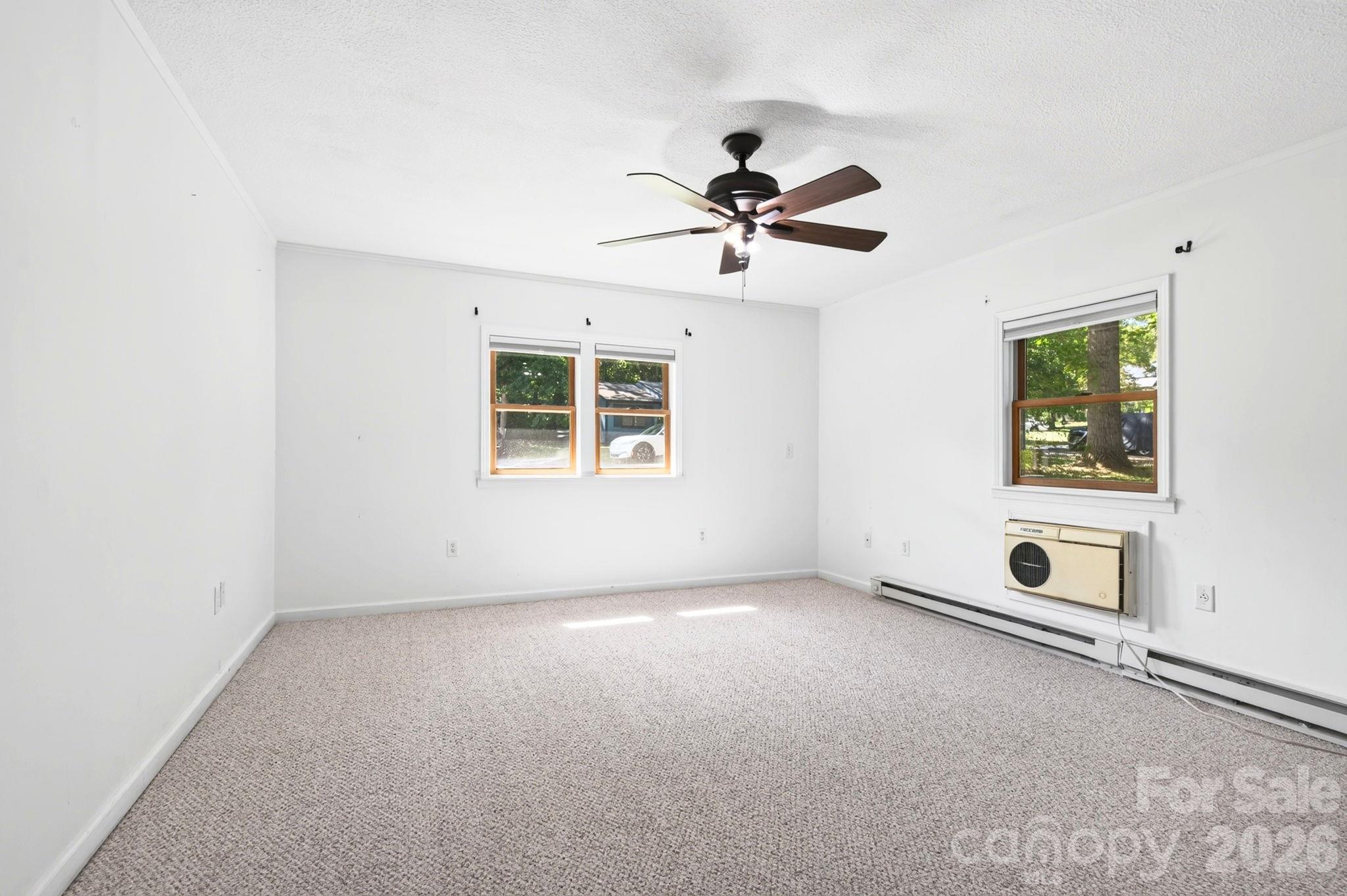 Primary Ensuite Bedroom - 340 Genesis Circle, Black Mountain