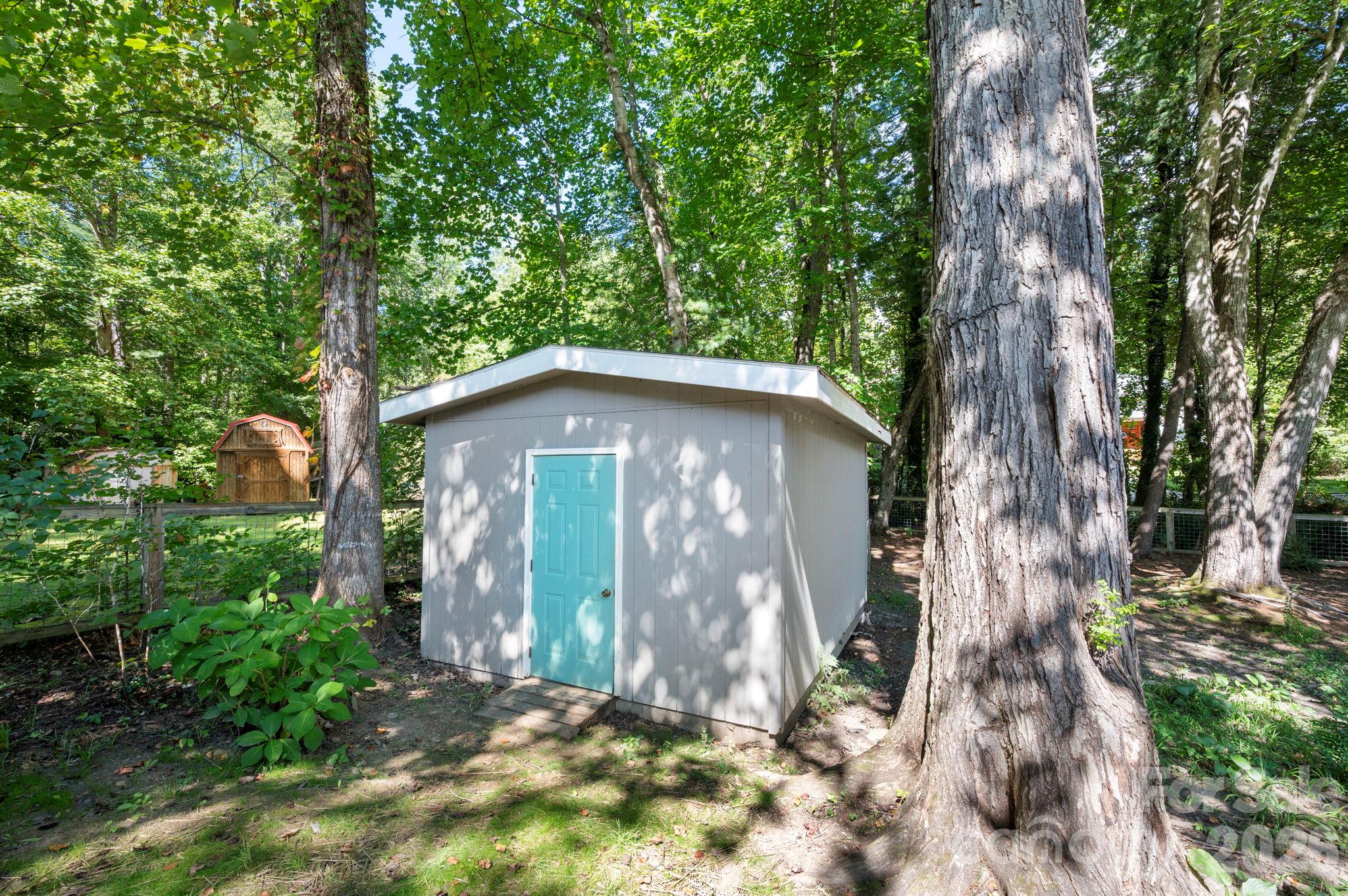 Exterior Storage Shed - 340 Genesis Circle, Black Mountain
