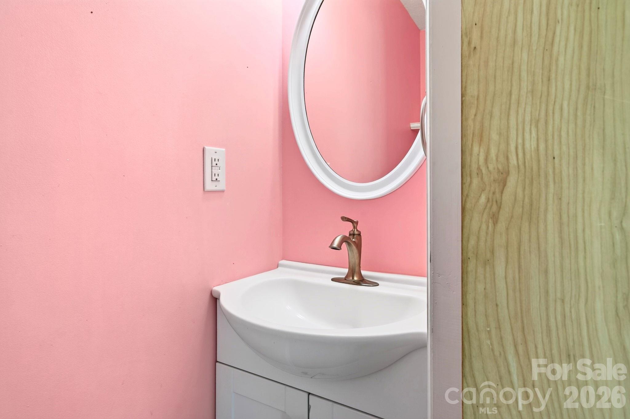 Half Bathroom - 340 Genesis Circle, Black Mountain