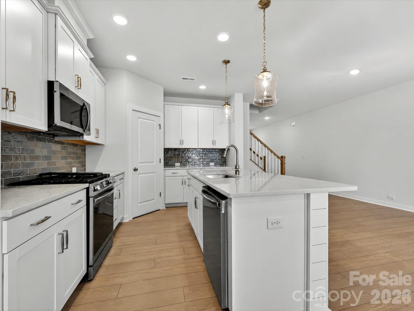 Townhouse at 11427 Prosperity Church Road, Huntersville, photo 4 of 18