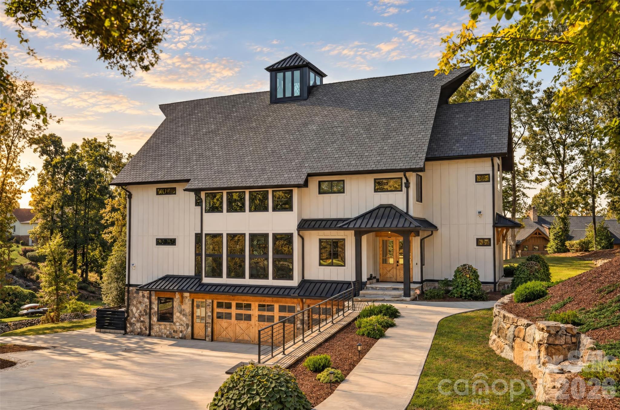 Single Family Residence at 222 Greenbay Road, Mooresville, photo 2 of 48