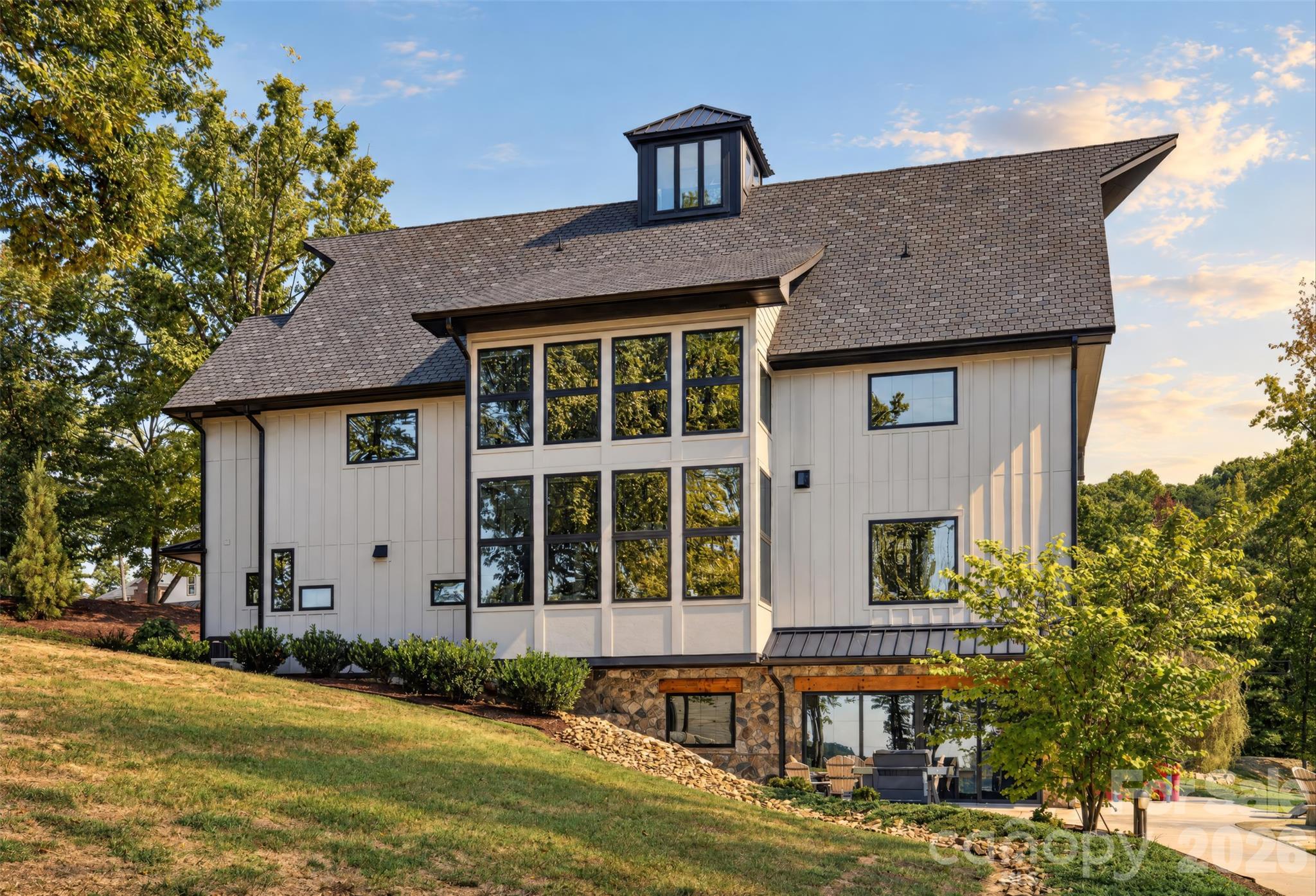 Single Family Residence at 222 Greenbay Road, Mooresville, photo 5 of 48