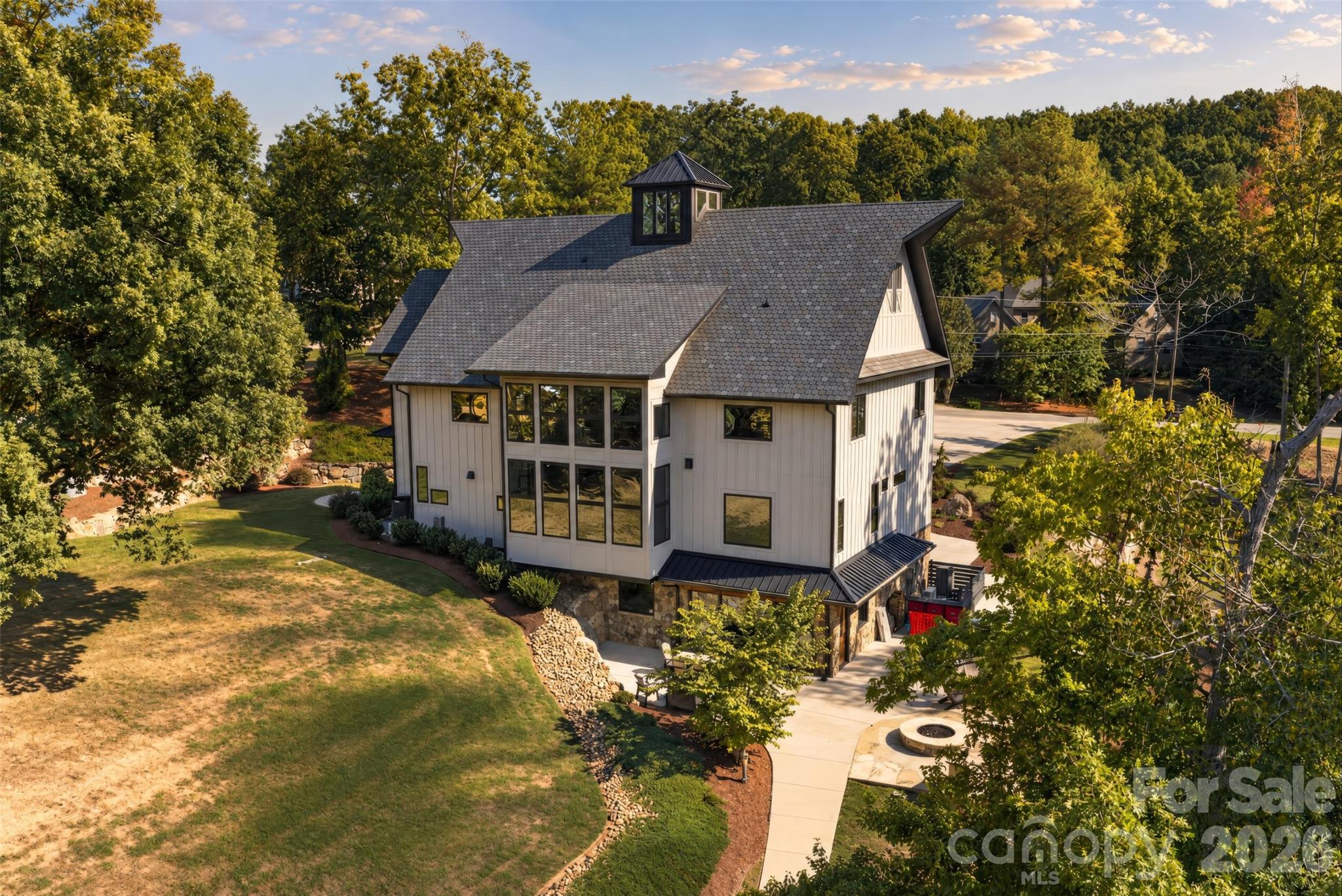 Single Family Residence at 222 Greenbay Road, Mooresville, photo 6 of 48