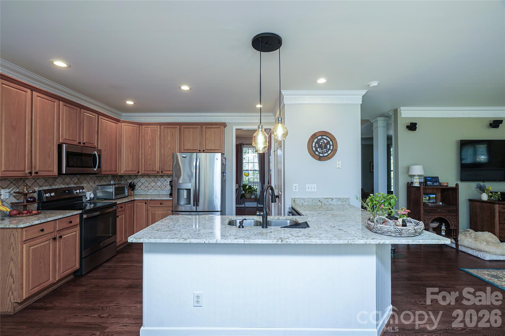 Open Kitchen w Granite Counters - 8120 Glamorgan Lane, Matthews