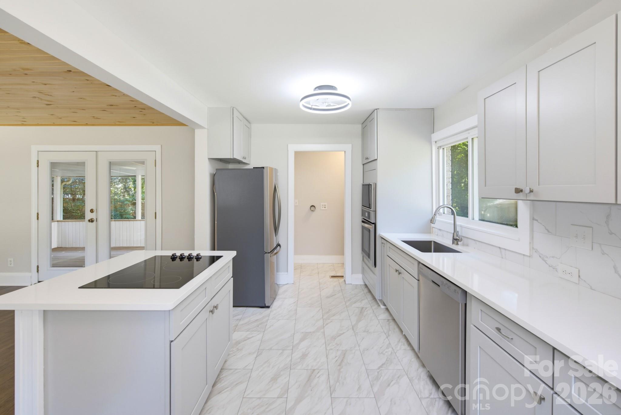 Single Family Residence at 1733 Merry Oaks Road, Charlotte, photo 13 of 44