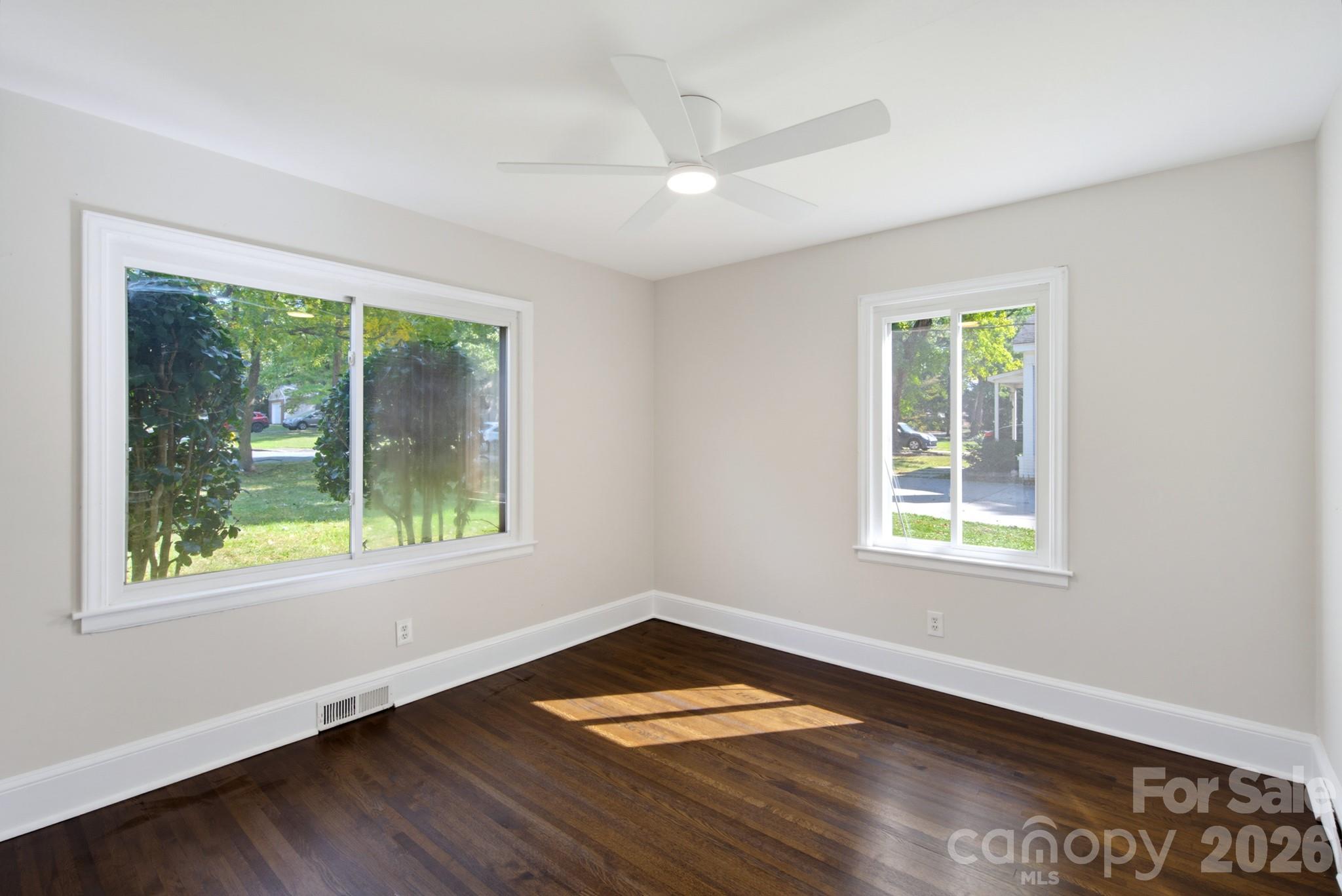 Single Family Residence at 1733 Merry Oaks Road, Charlotte, photo 25 of 44
