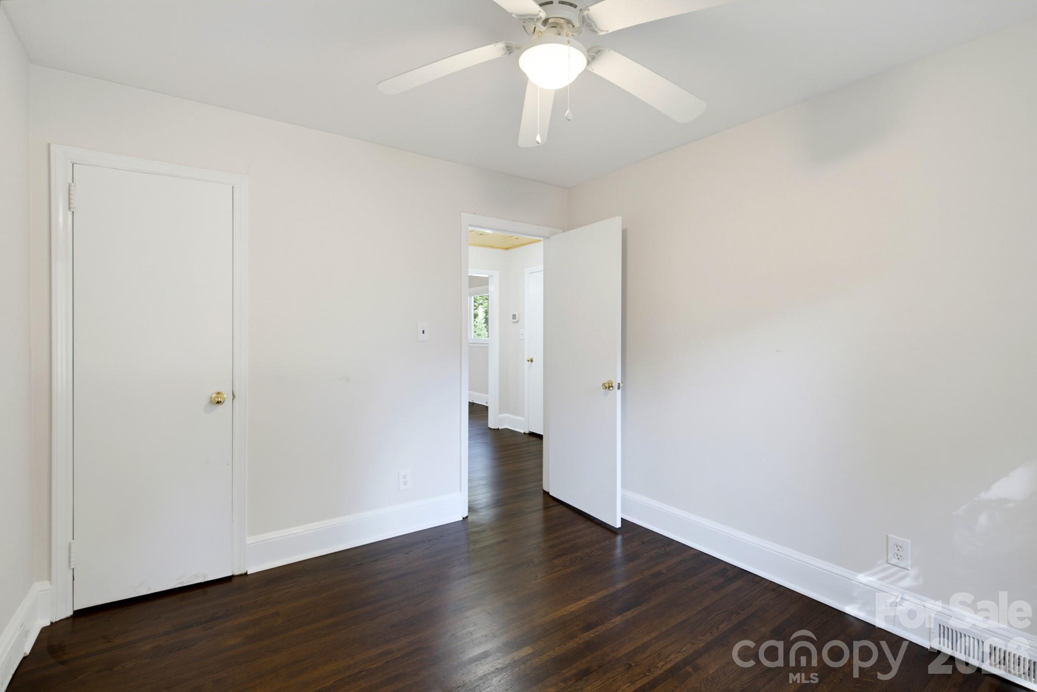 Single Family Residence at 1733 Merry Oaks Road, Charlotte, photo 27 of 44