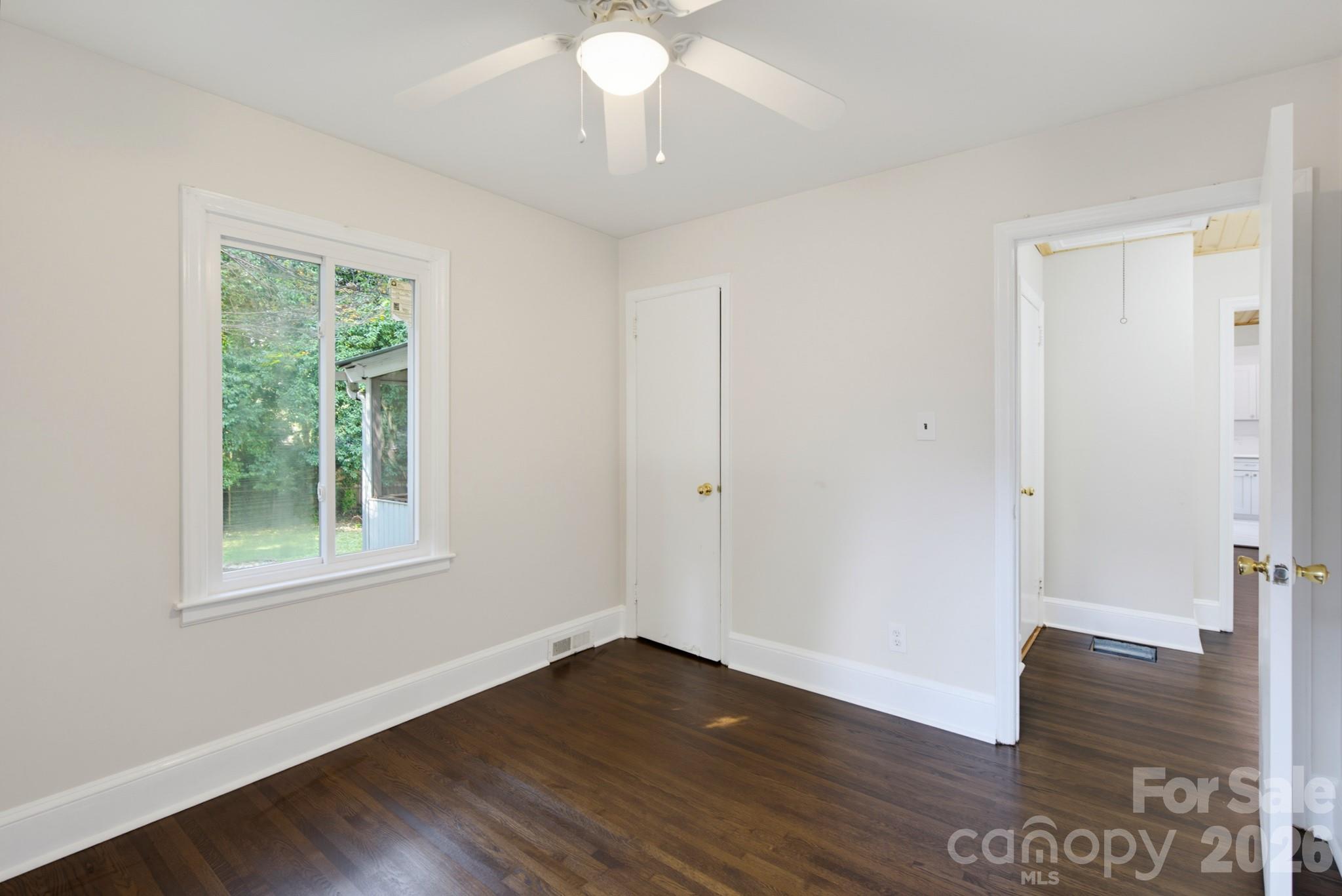 Single Family Residence at 1733 Merry Oaks Road, Charlotte, photo 34 of 44