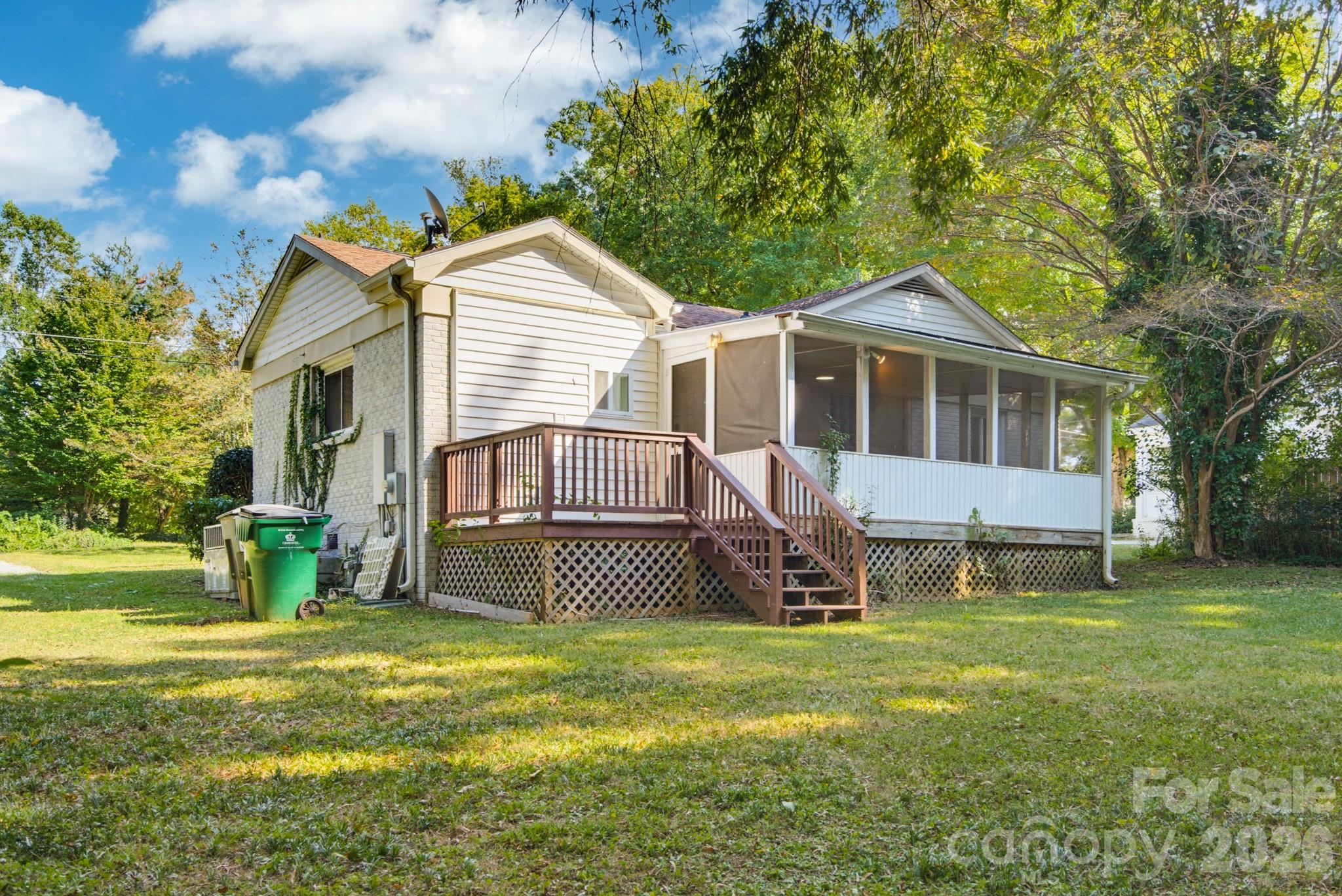 Single Family Residence at 1733 Merry Oaks Road, Charlotte, photo 39 of 44