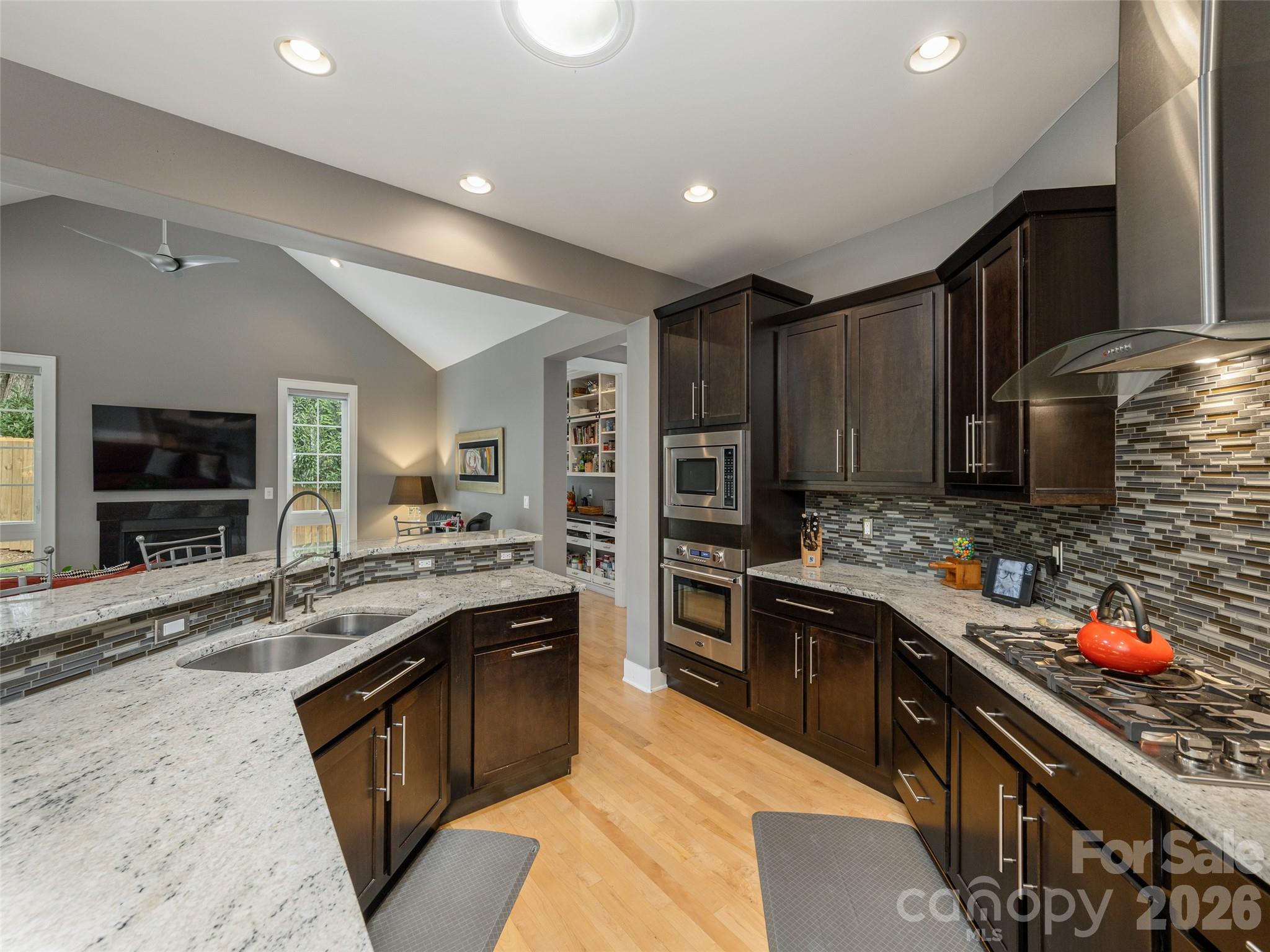 Single Family Residence at 8 Broadmoor Drive, Arden, photo 13 of 31