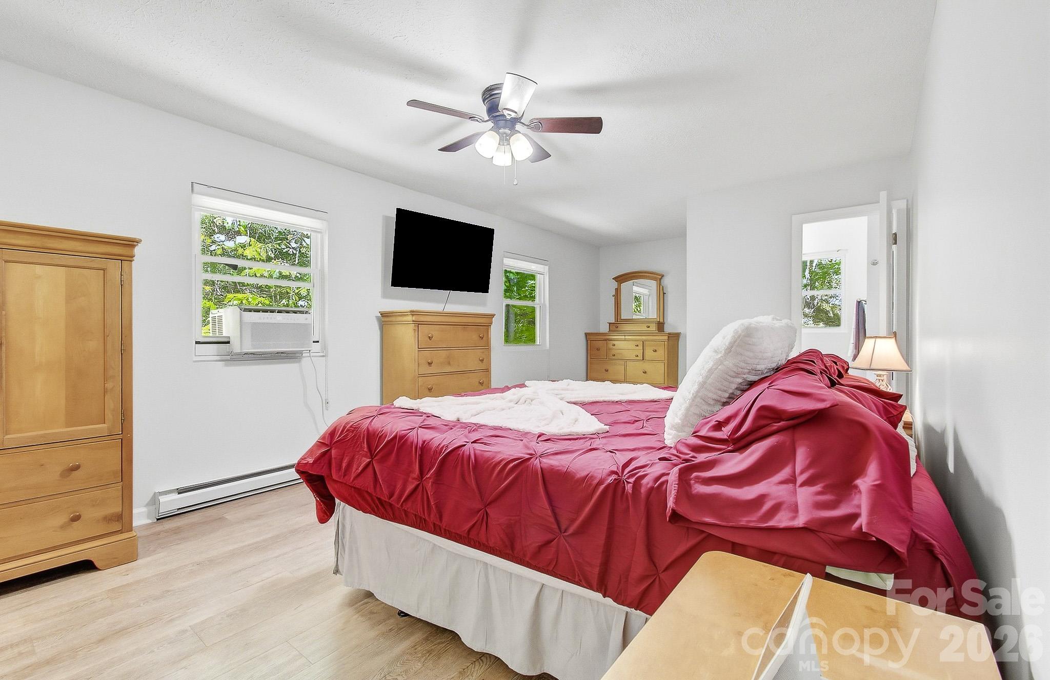 Single Family Residence at 2131 Coleman Mountain Road, Waynesville, photo 5 of 45