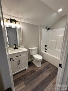 Upper Level Bath - 308 Ninth Street, Black Mountain