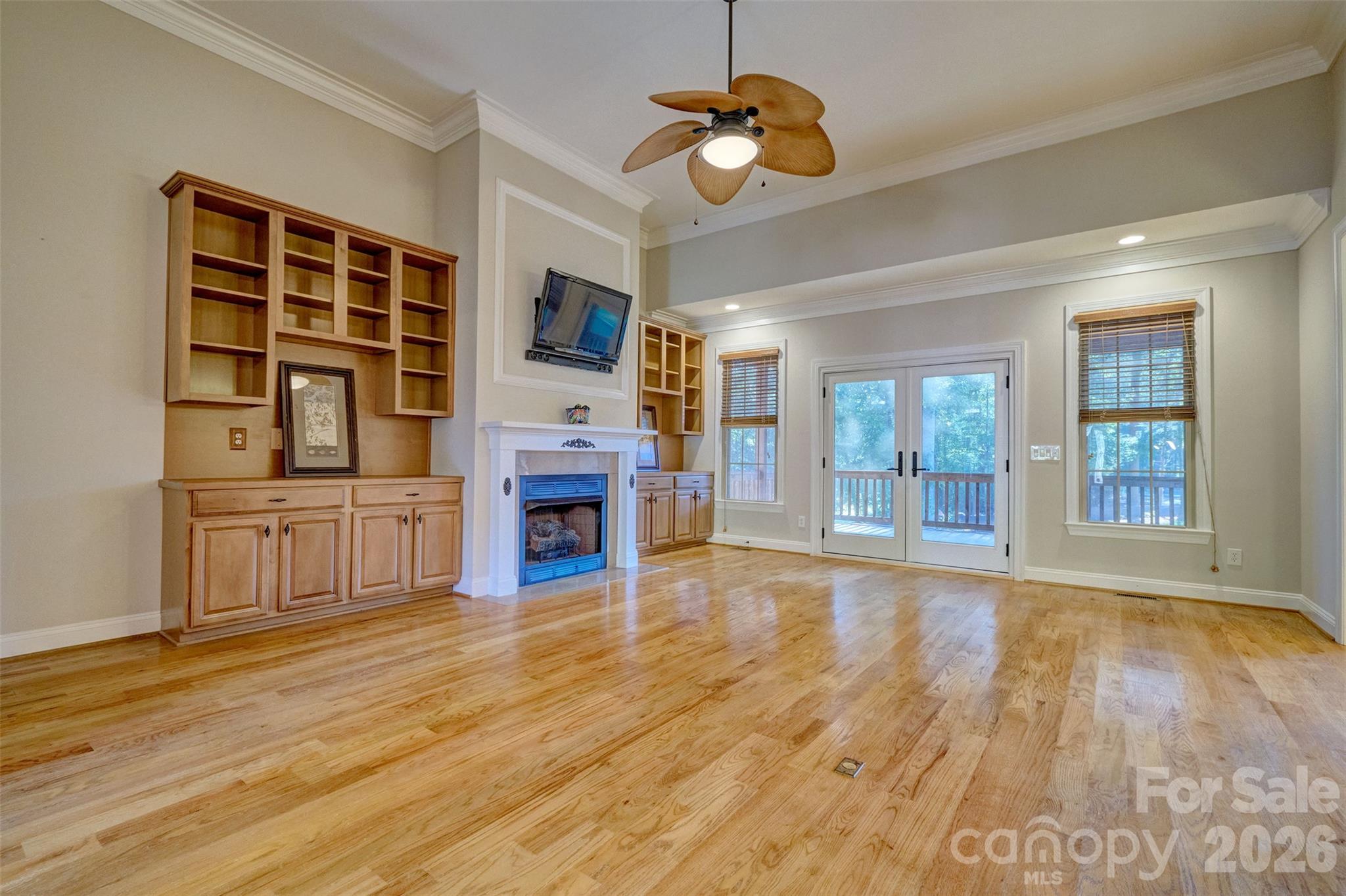 Single Family Residence at 225 Highland Forest Drive, Lake Wylie, photo 5 of 48