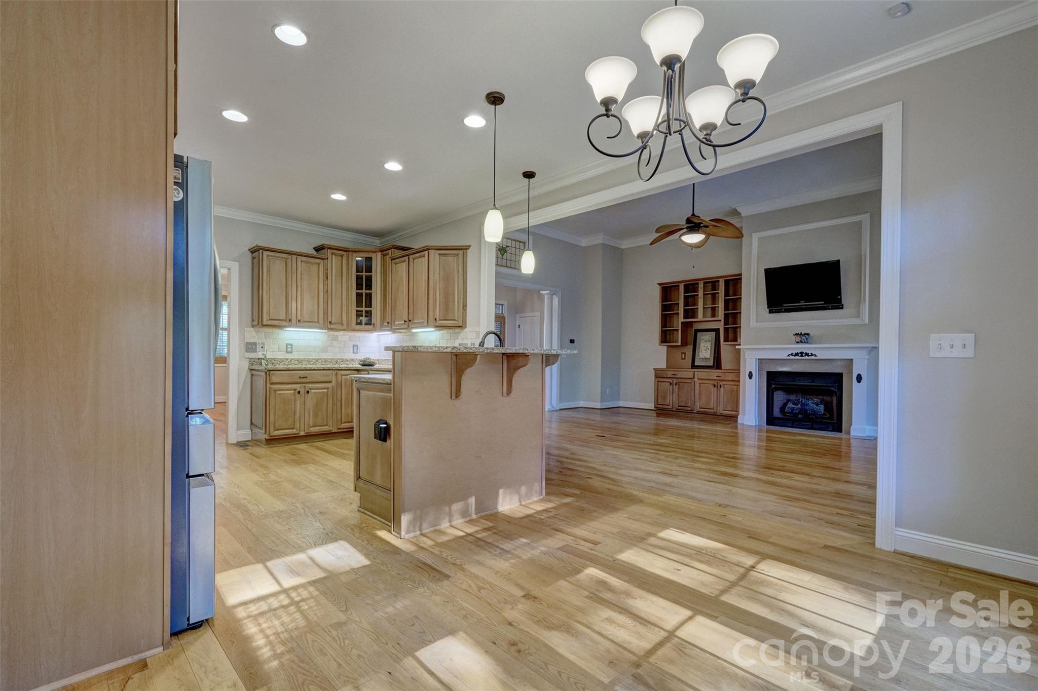 Single Family Residence at 225 Highland Forest Drive, Lake Wylie, photo 14 of 48