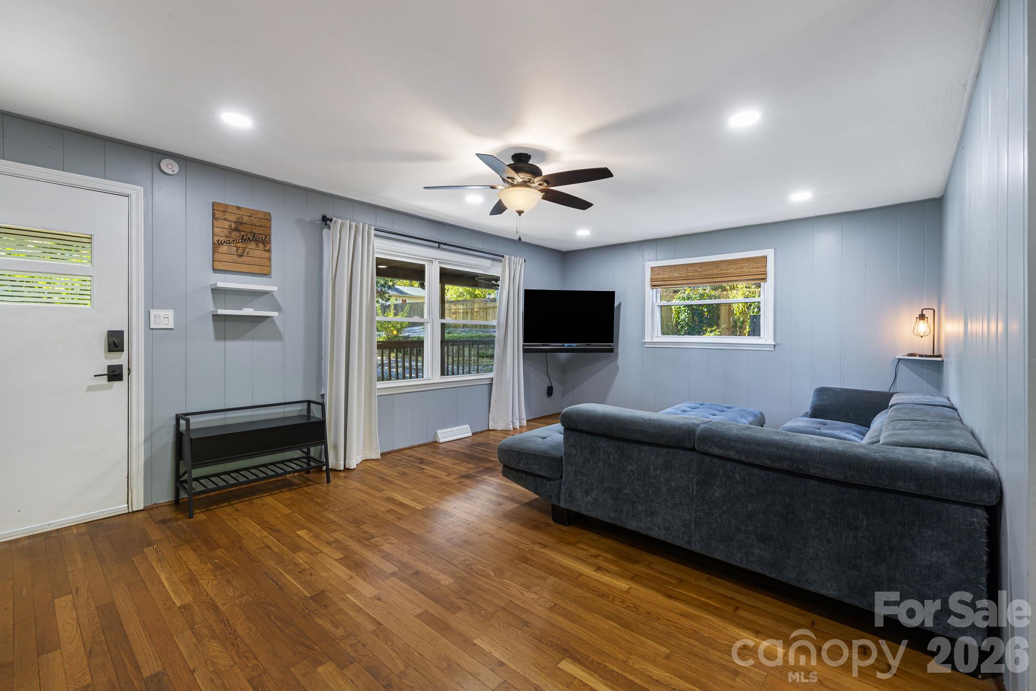 Single Family Residence at 227 Cedar Hill Road, Asheville, photo 9 of 44