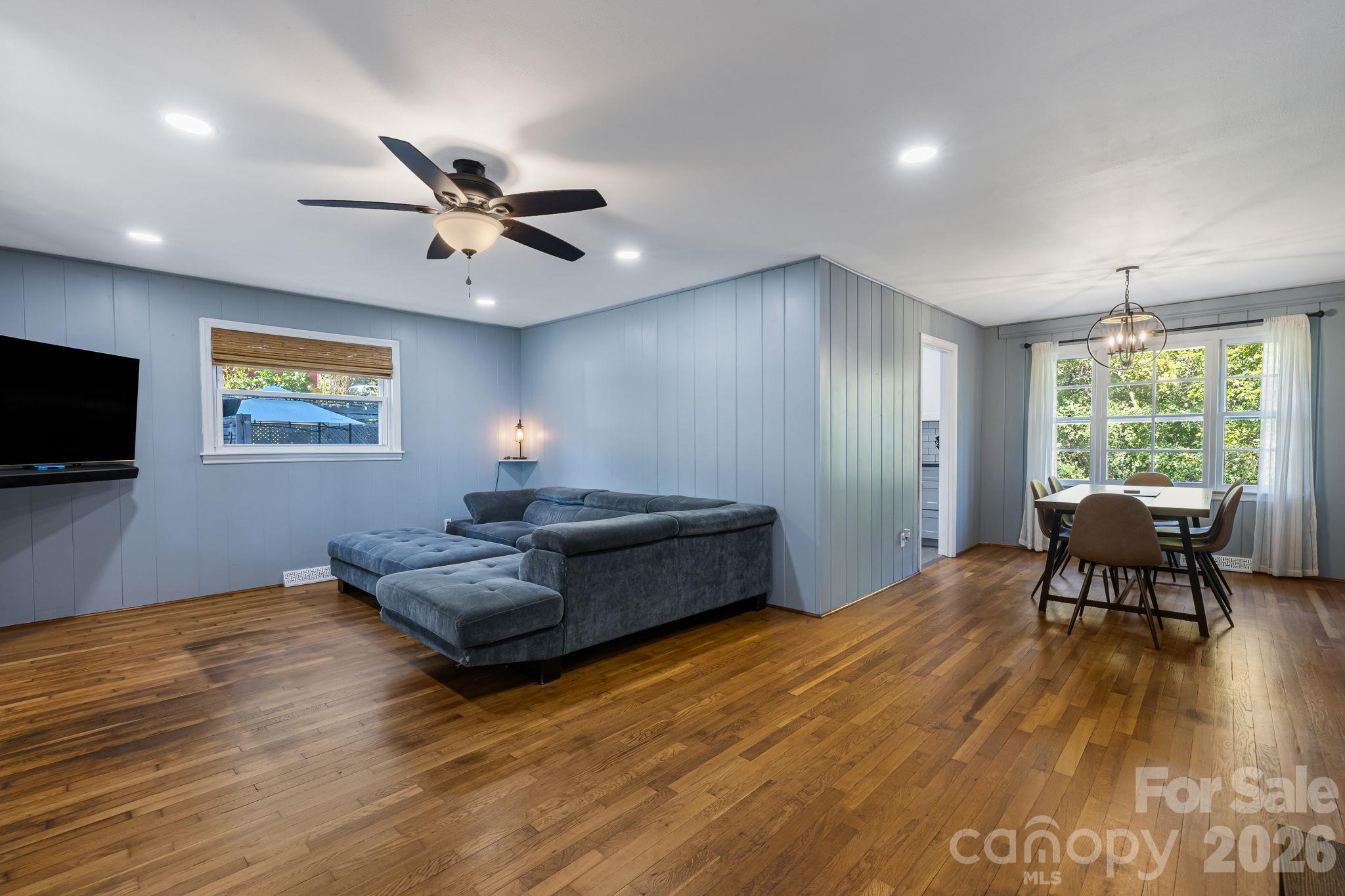 Single Family Residence at 227 Cedar Hill Road, Asheville, photo 11 of 44