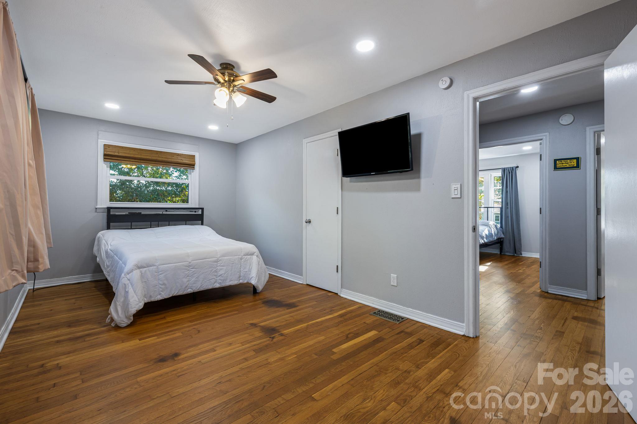 Single Family Residence at 227 Cedar Hill Road, Asheville, photo 31 of 44