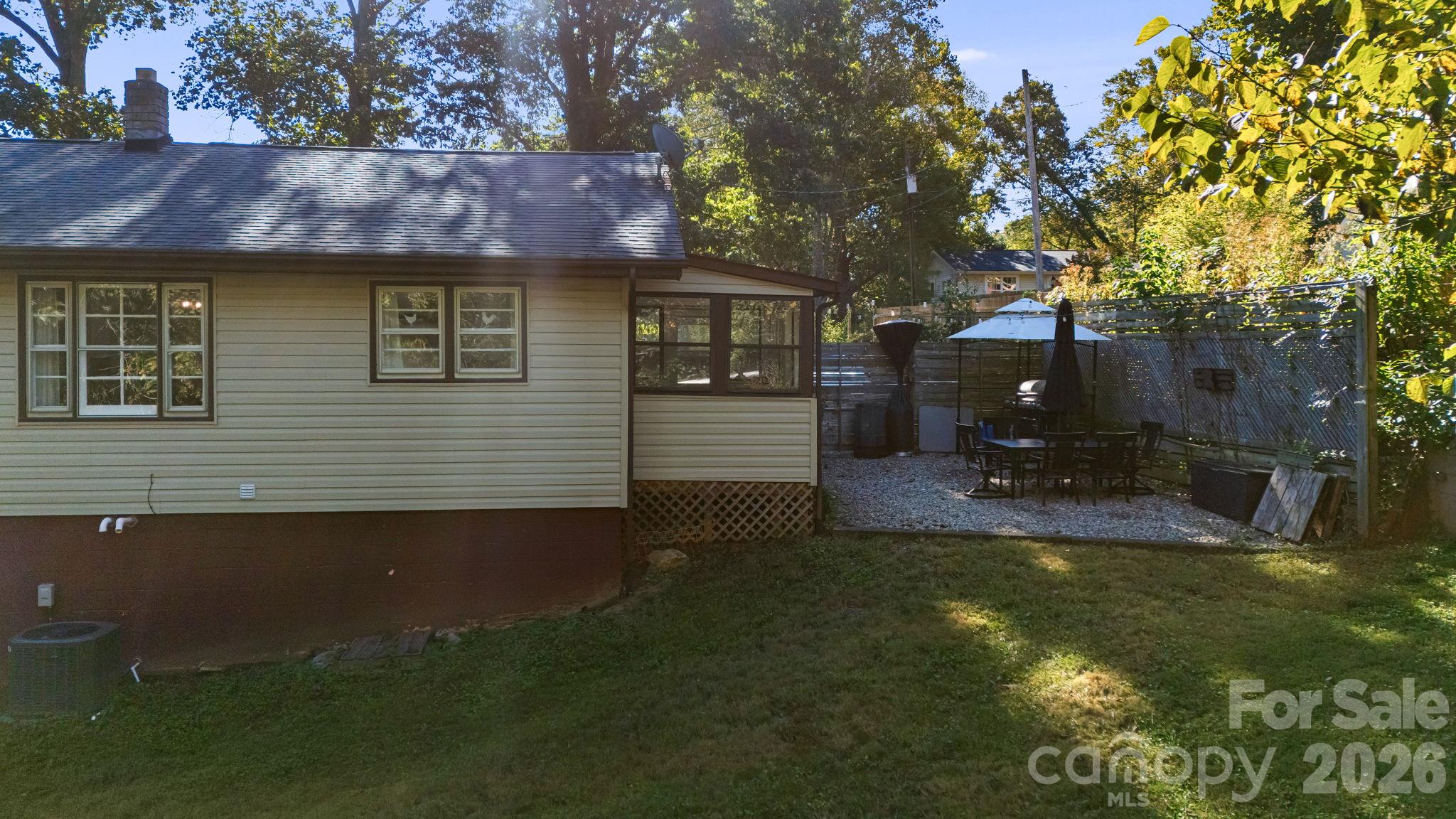 Single Family Residence at 227 Cedar Hill Road, Asheville, photo 43 of 44
