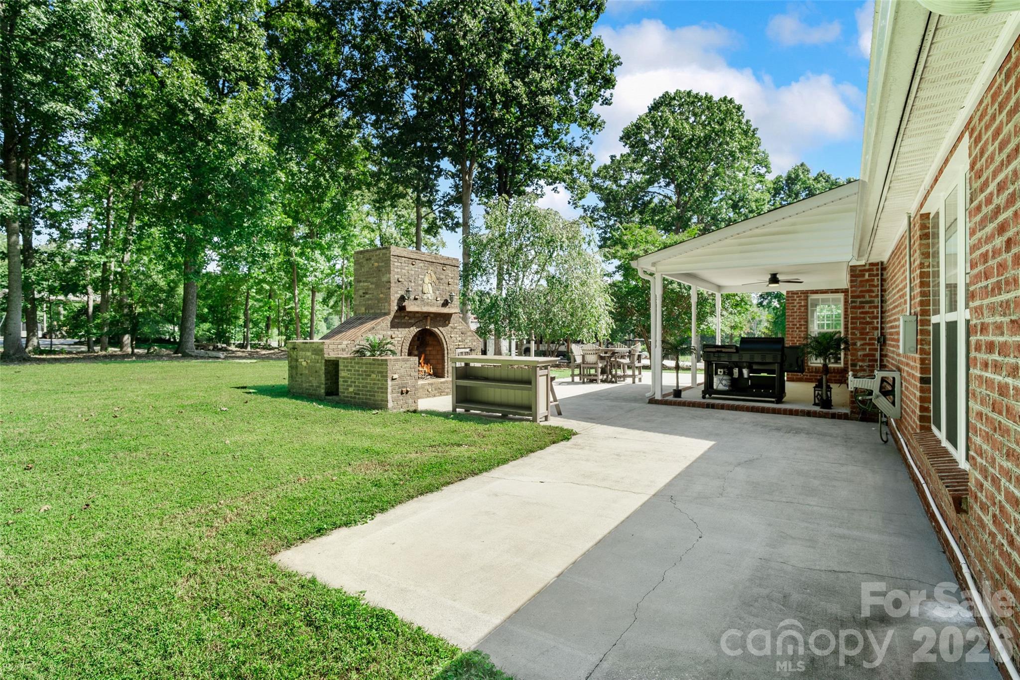 Backyard patio - 996 Beamguard Road, Clover