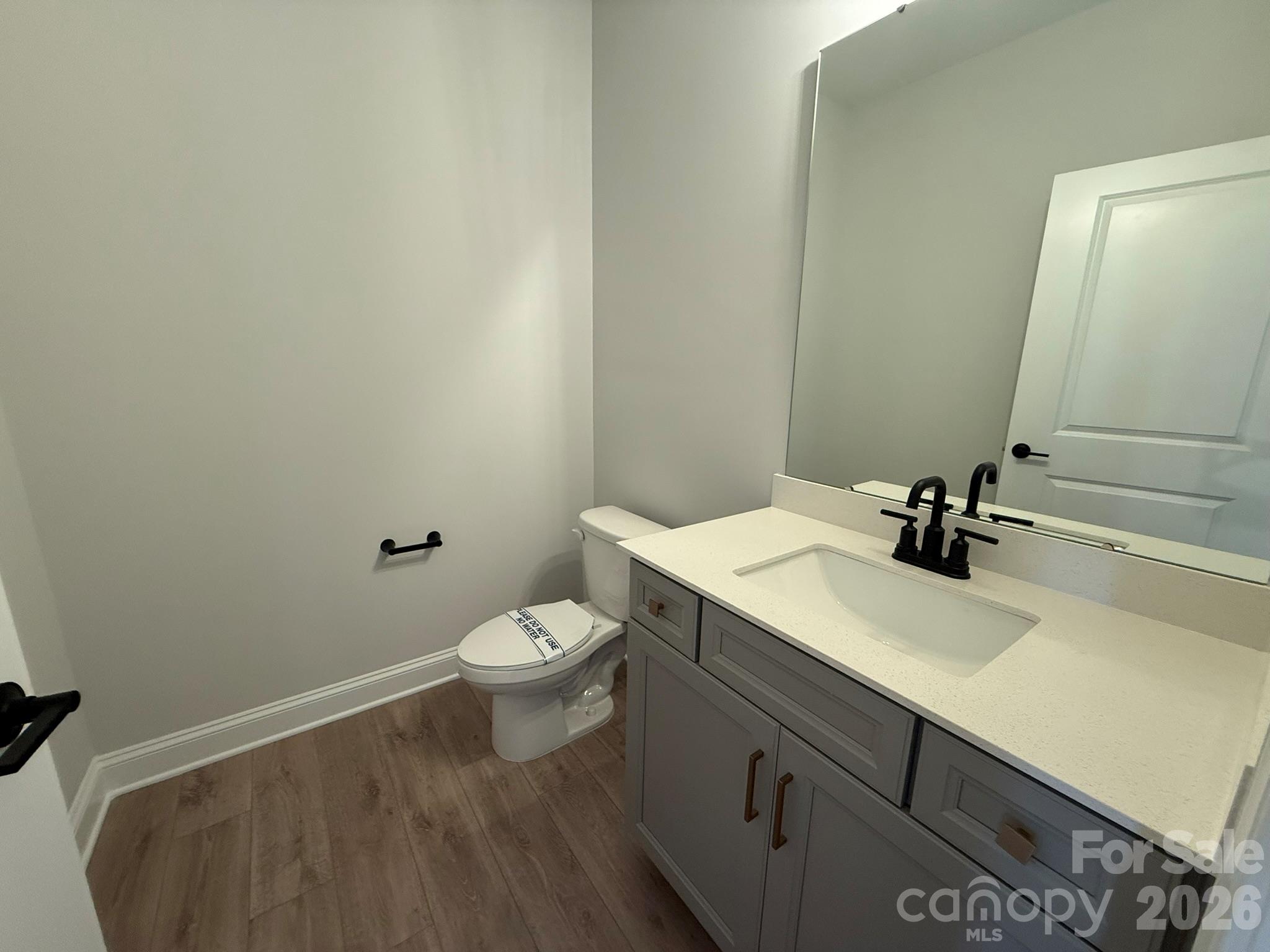 Powder bath - 4481 Blue Mound Court, Stanley