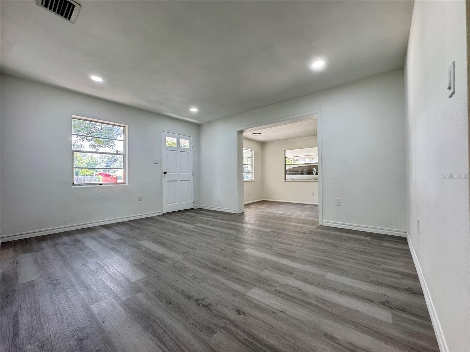 Single Family Residence at 4513 ROBBINS AVE, ORLANDO, photo 10 of 35
