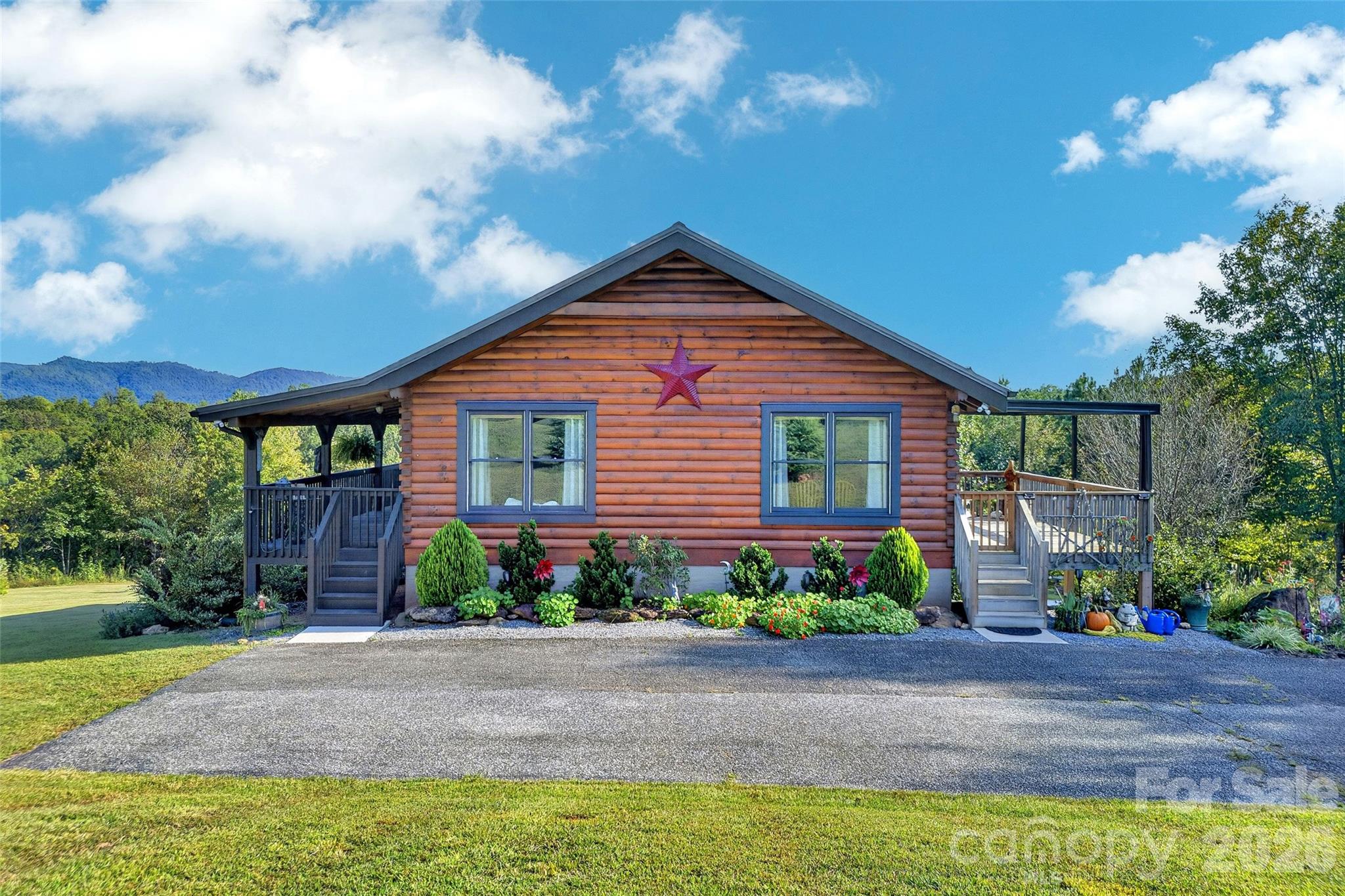 Single Family Residence at 242 Falling Creek Drive, Nebo, photo 5 of 53
