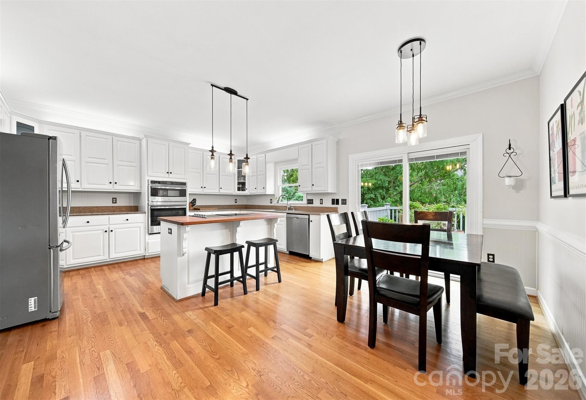 Single Family Residence at 354 41st Avenue Place NW, Hickory, photo 9 of 39